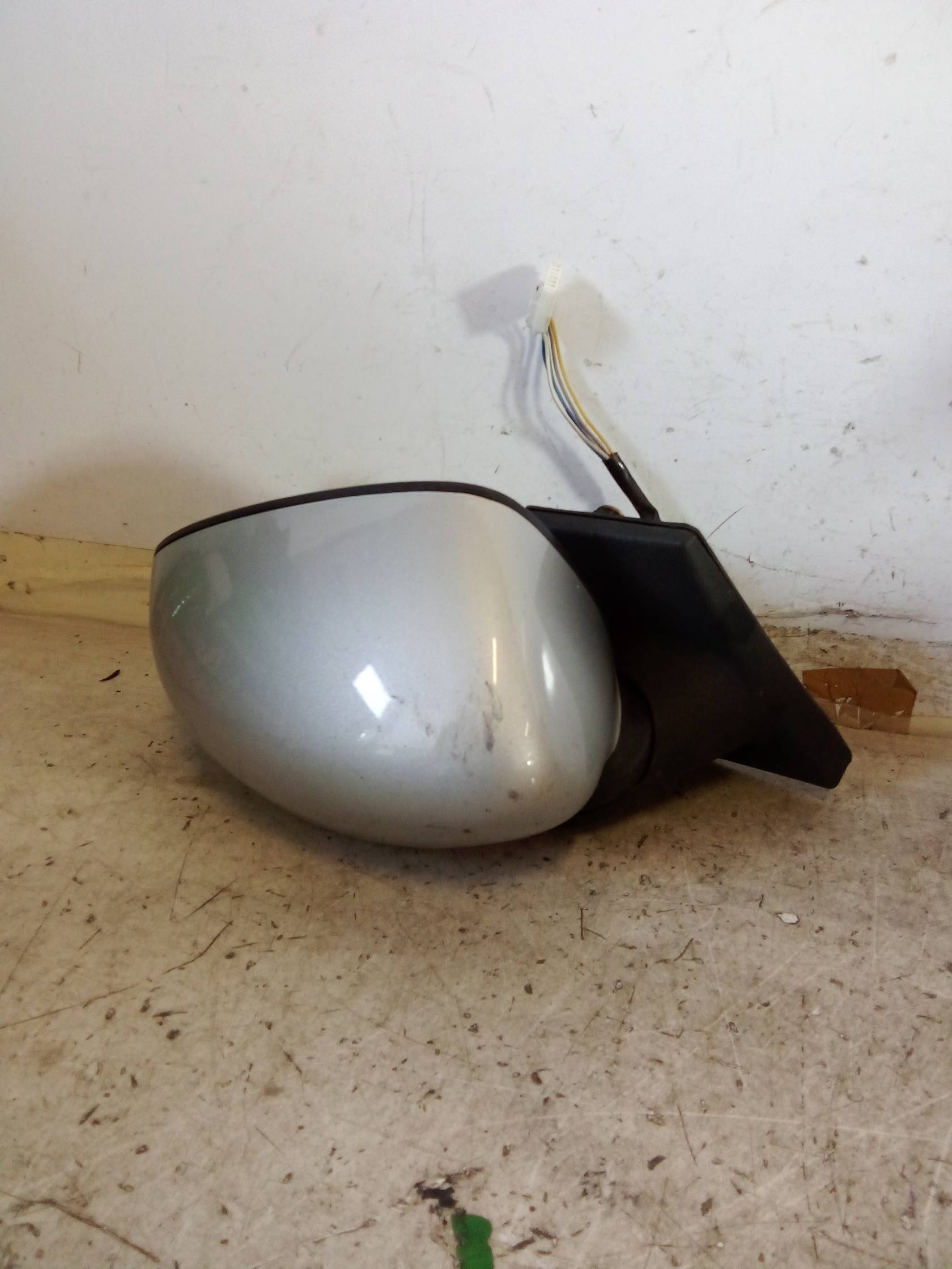 Retrovisore est. dx.