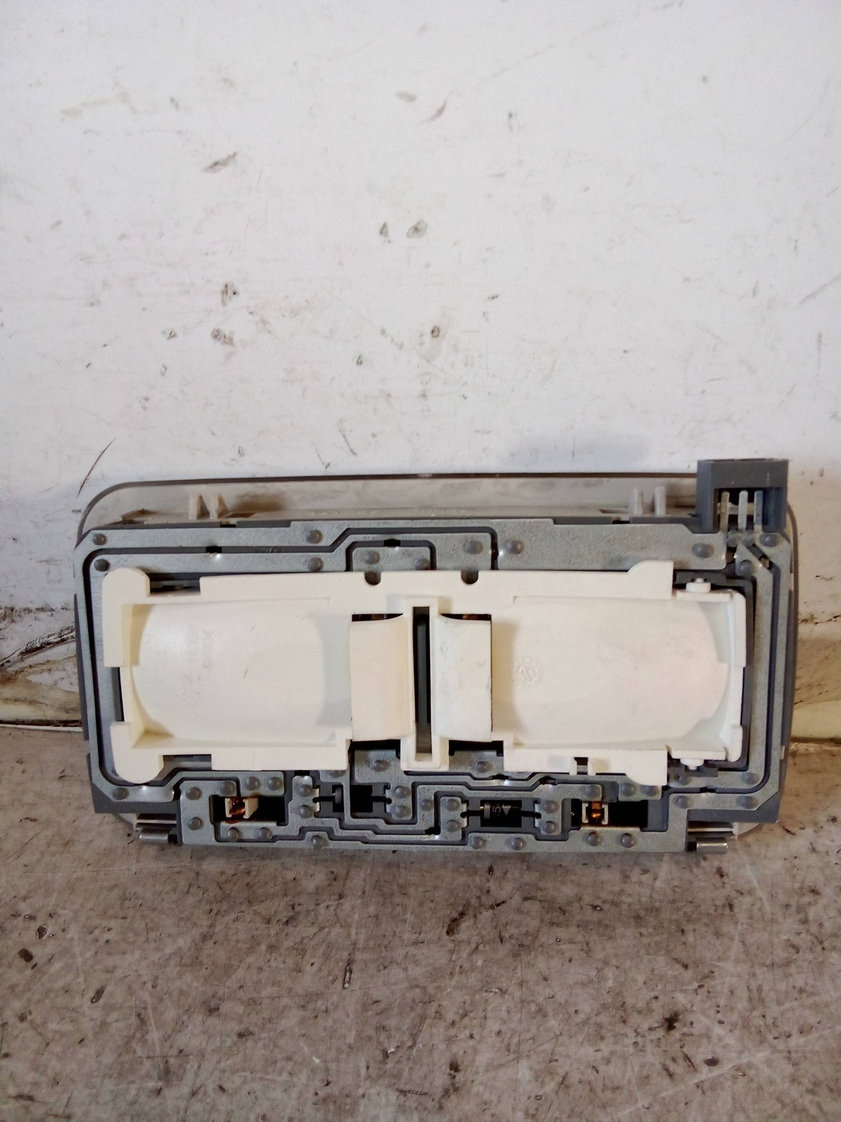 Plafoniera luce bagagliaio