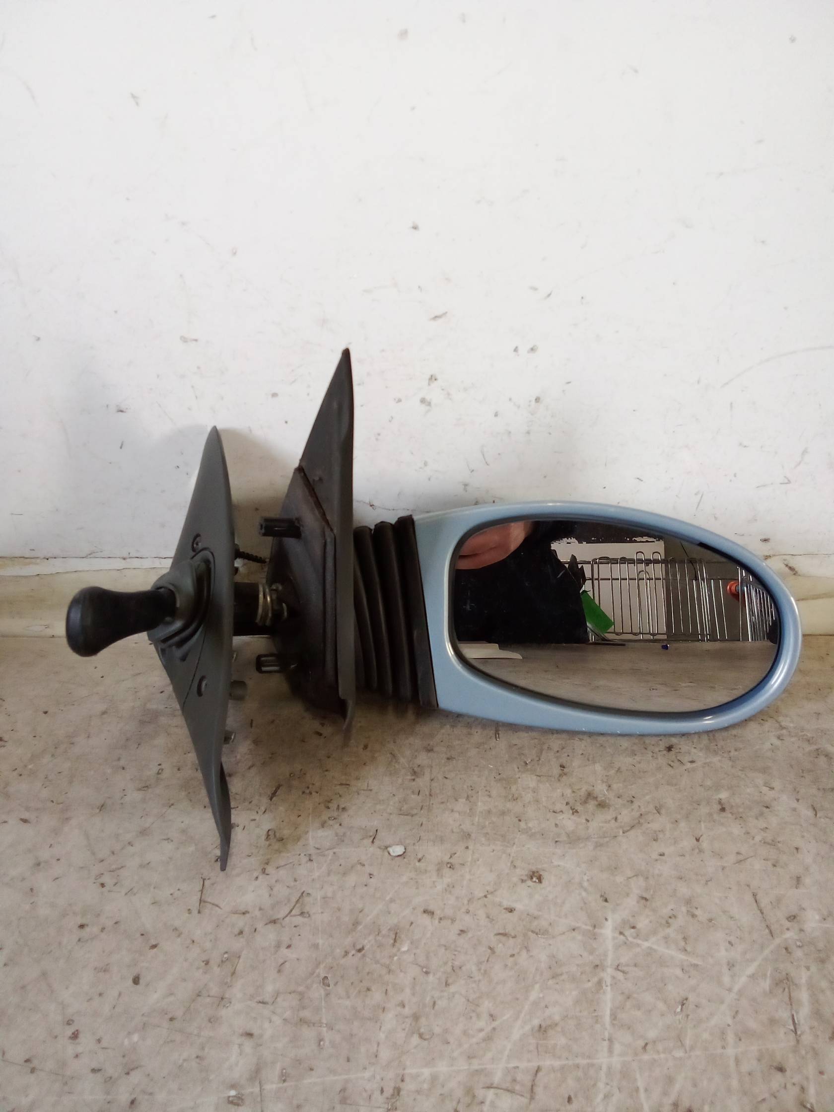 Retrovisore est. dx.