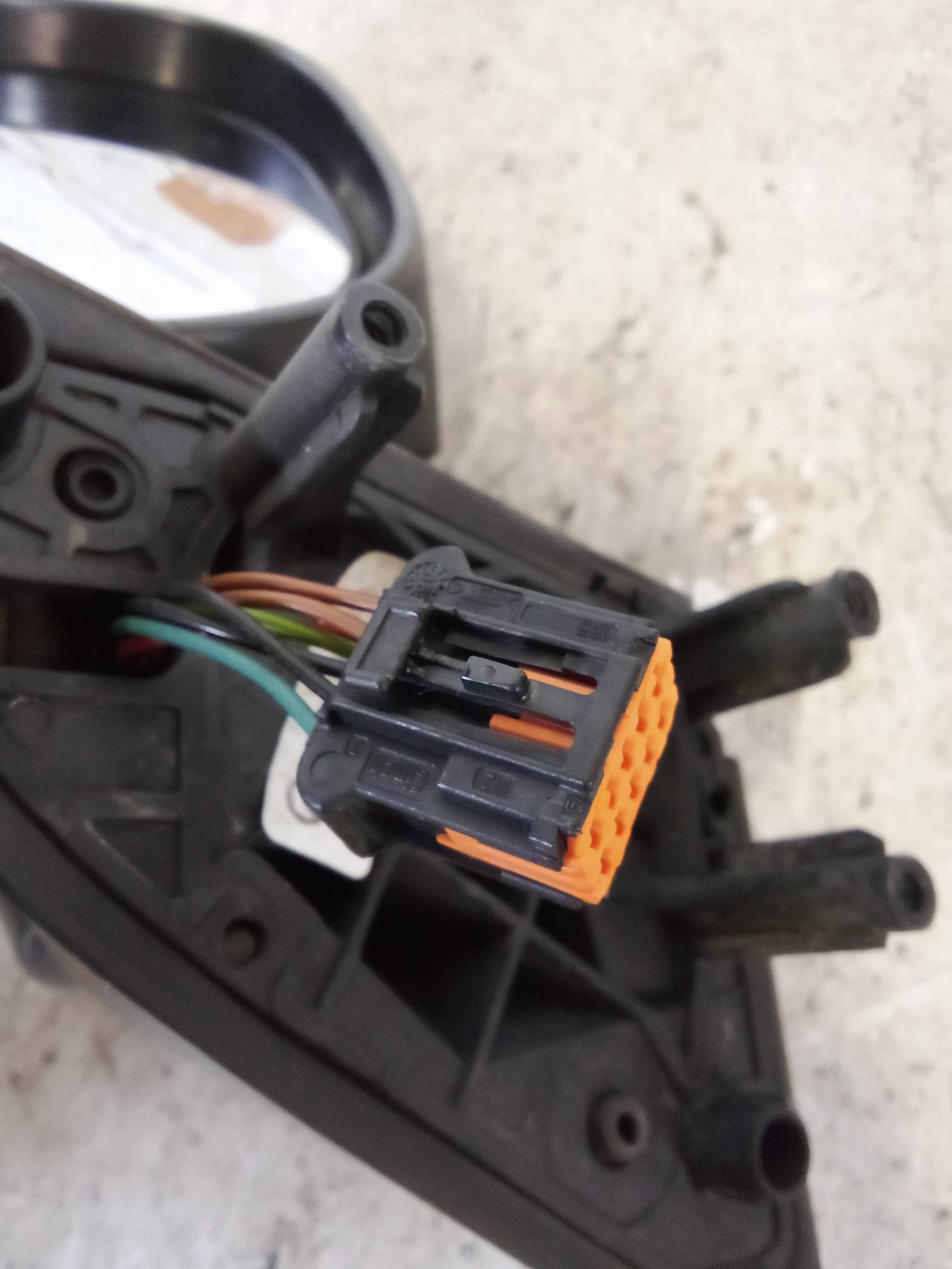 Retrovisore est. dx.