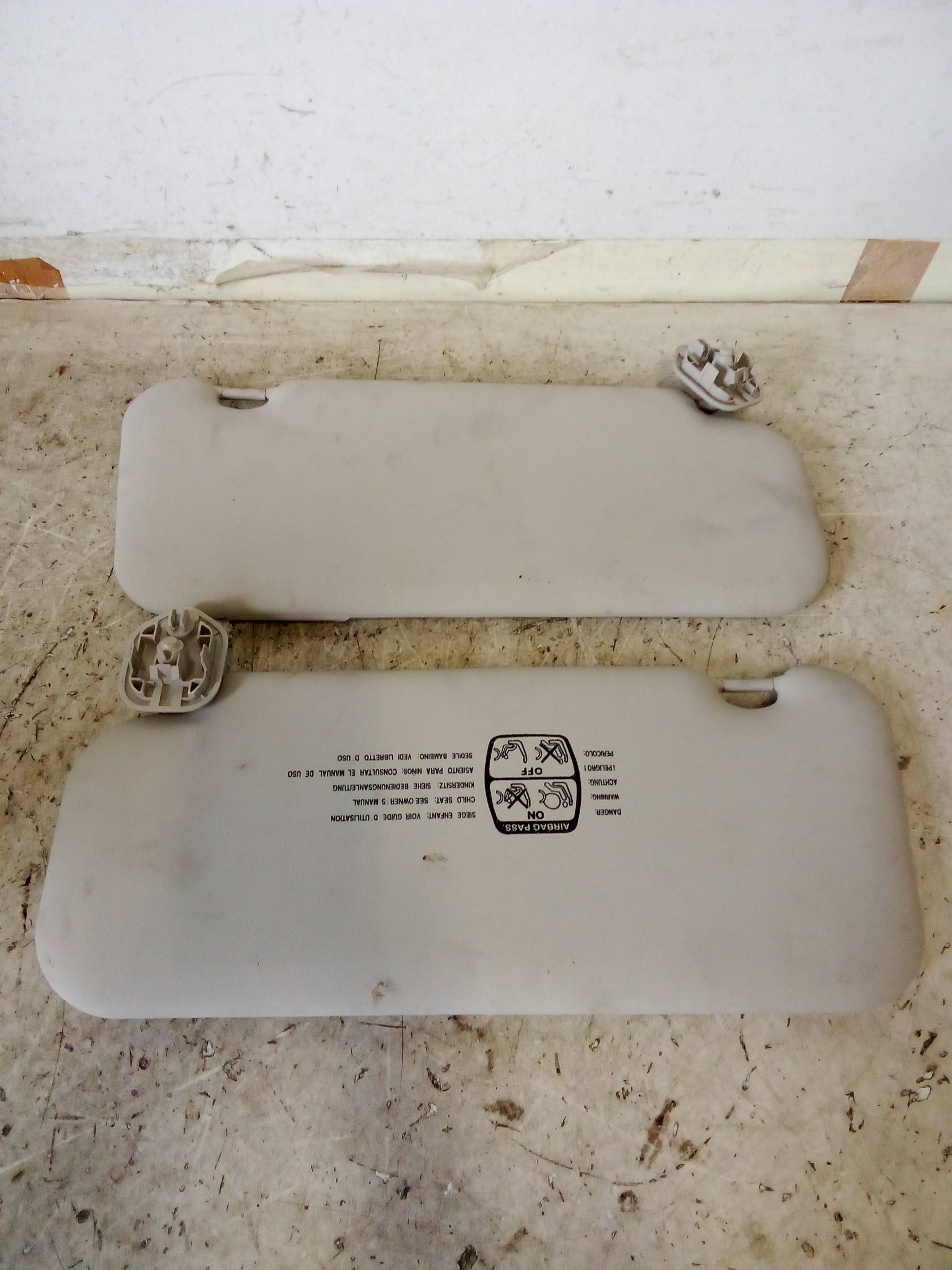 Aletta parasole parabrezza