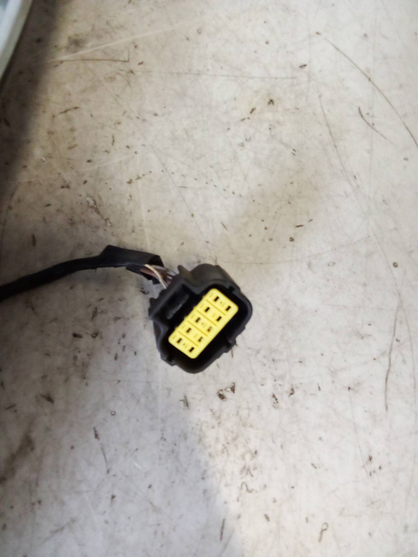 Alzacristallo elettr. porta post. con motorino dx.