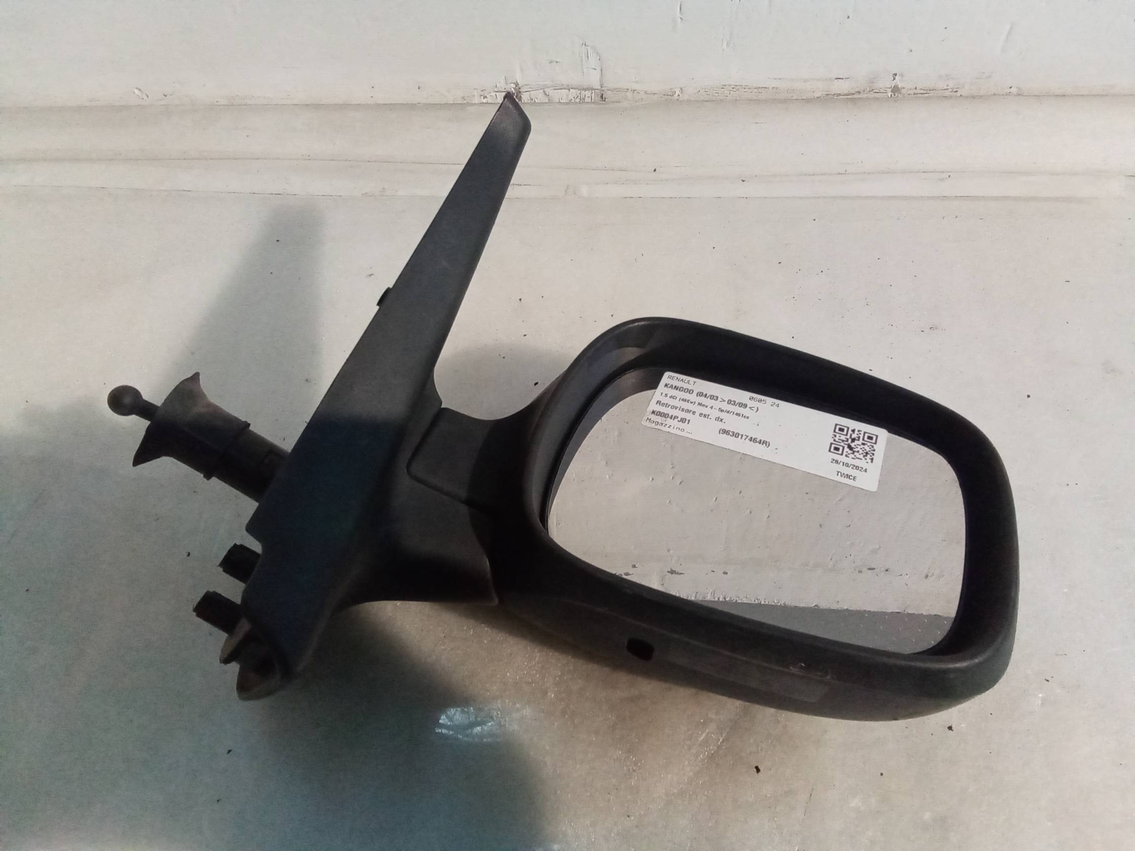 Retrovisore est. dx.