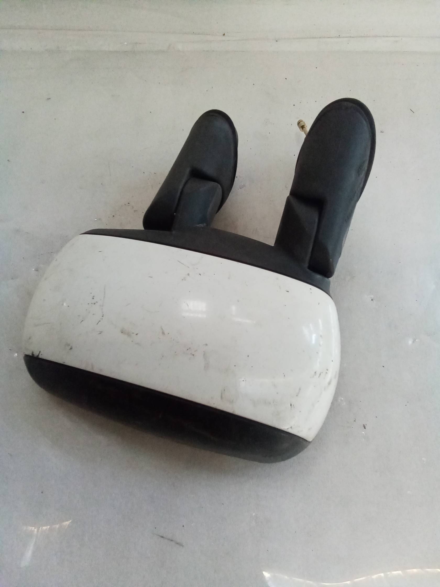 Retrovisore est. dx.