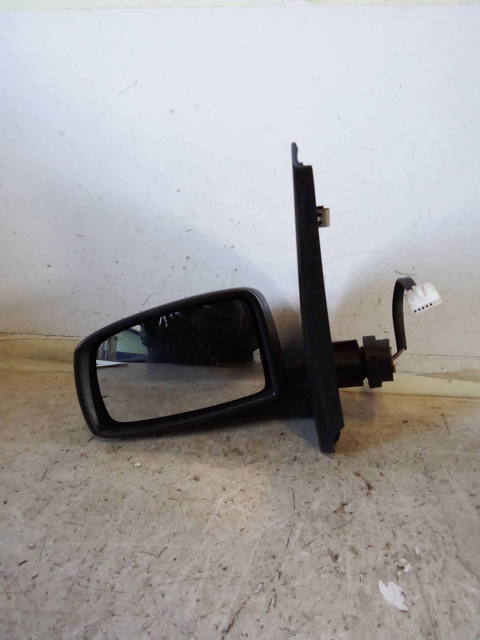 Retrovisore est. regolaz. elettr. sx.