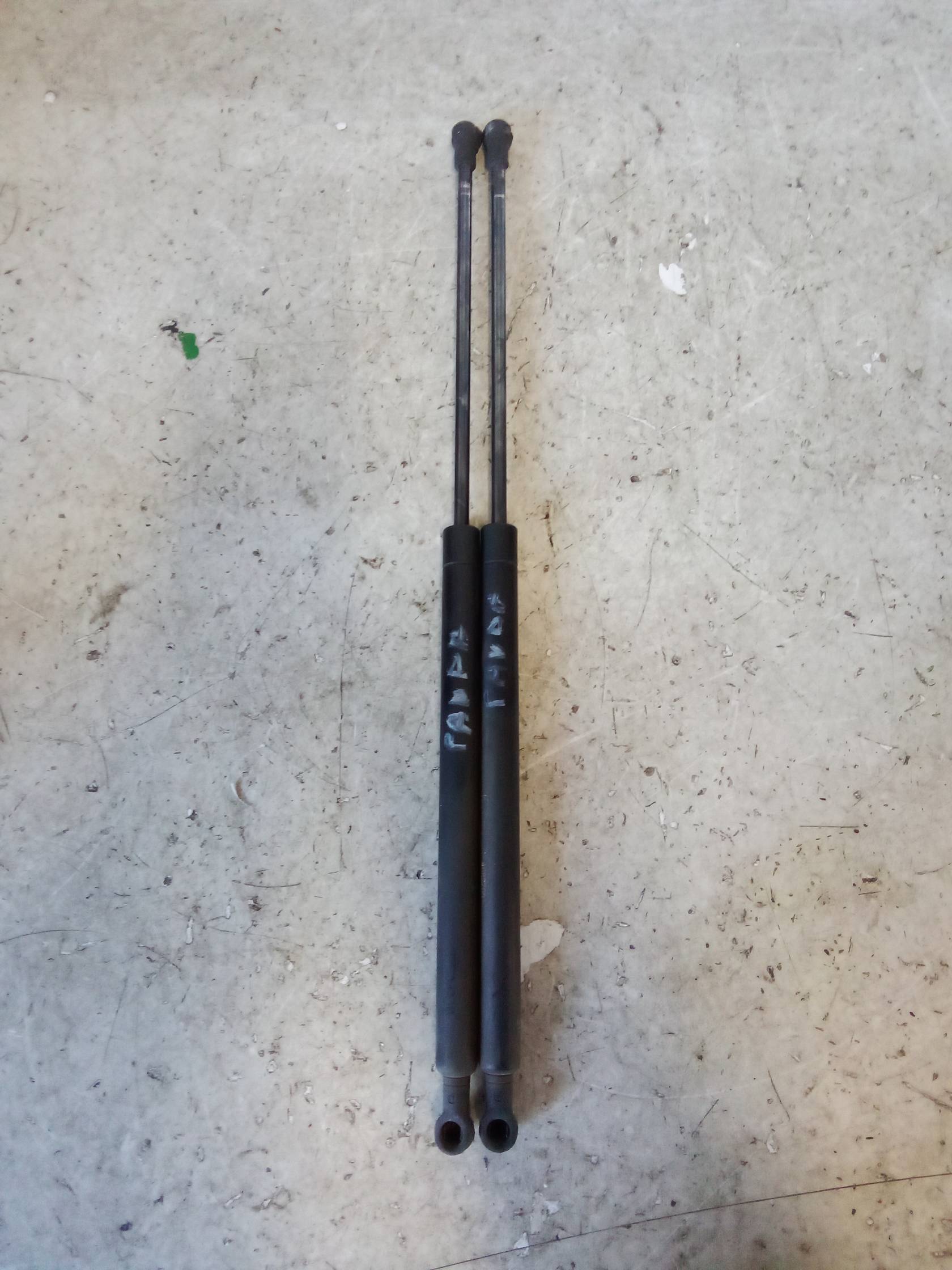 Asta ammortizzante portello post. sx.