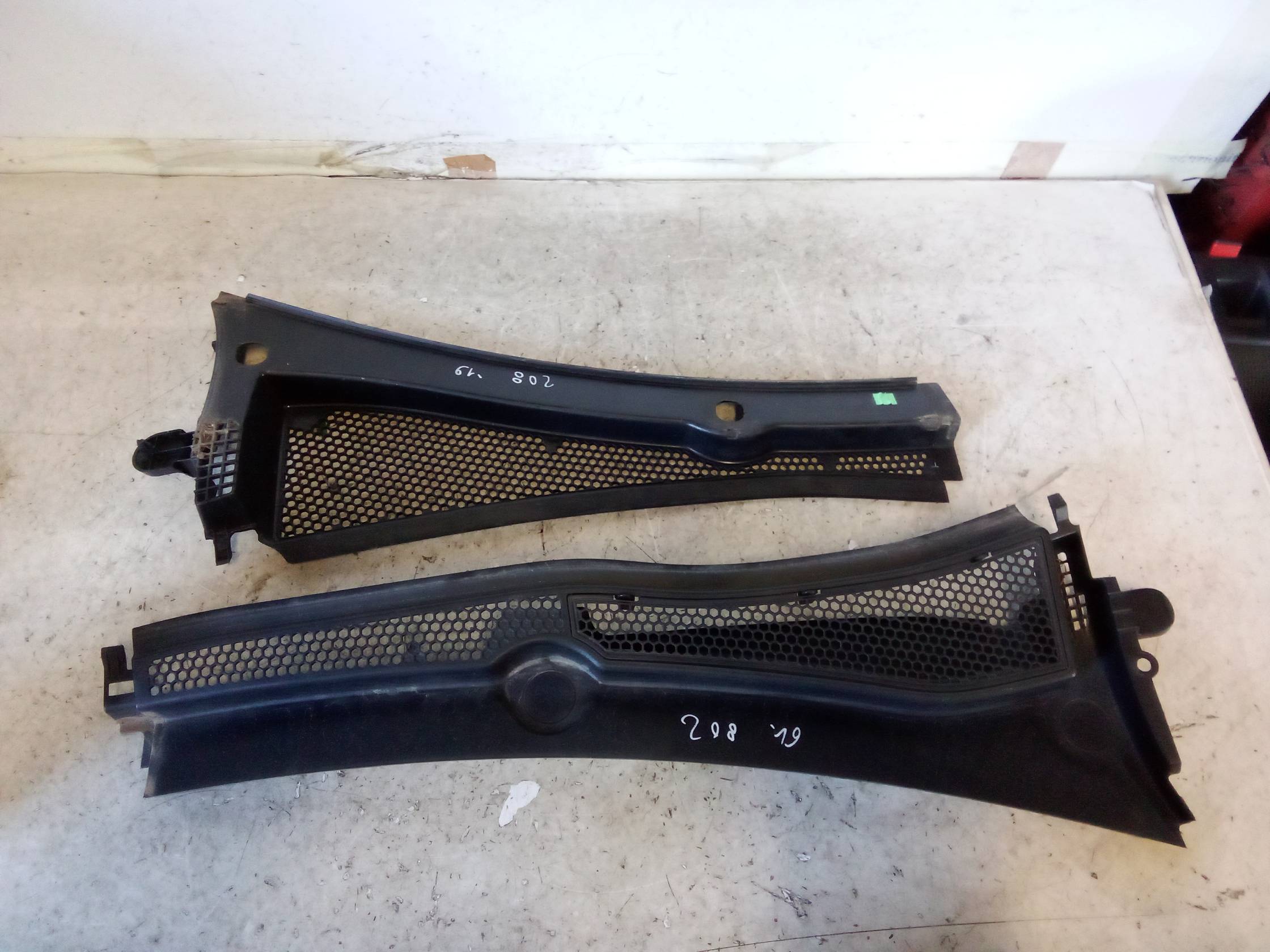 Griglia centr. sottoparabrezza