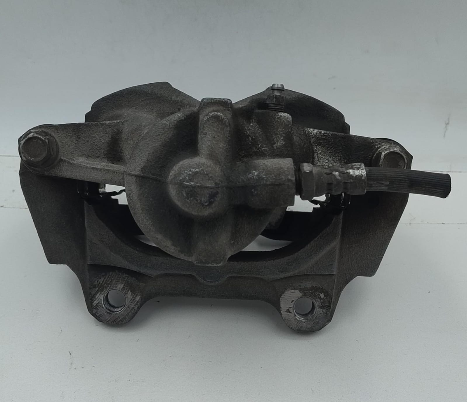 pinza freno anteriore dx.