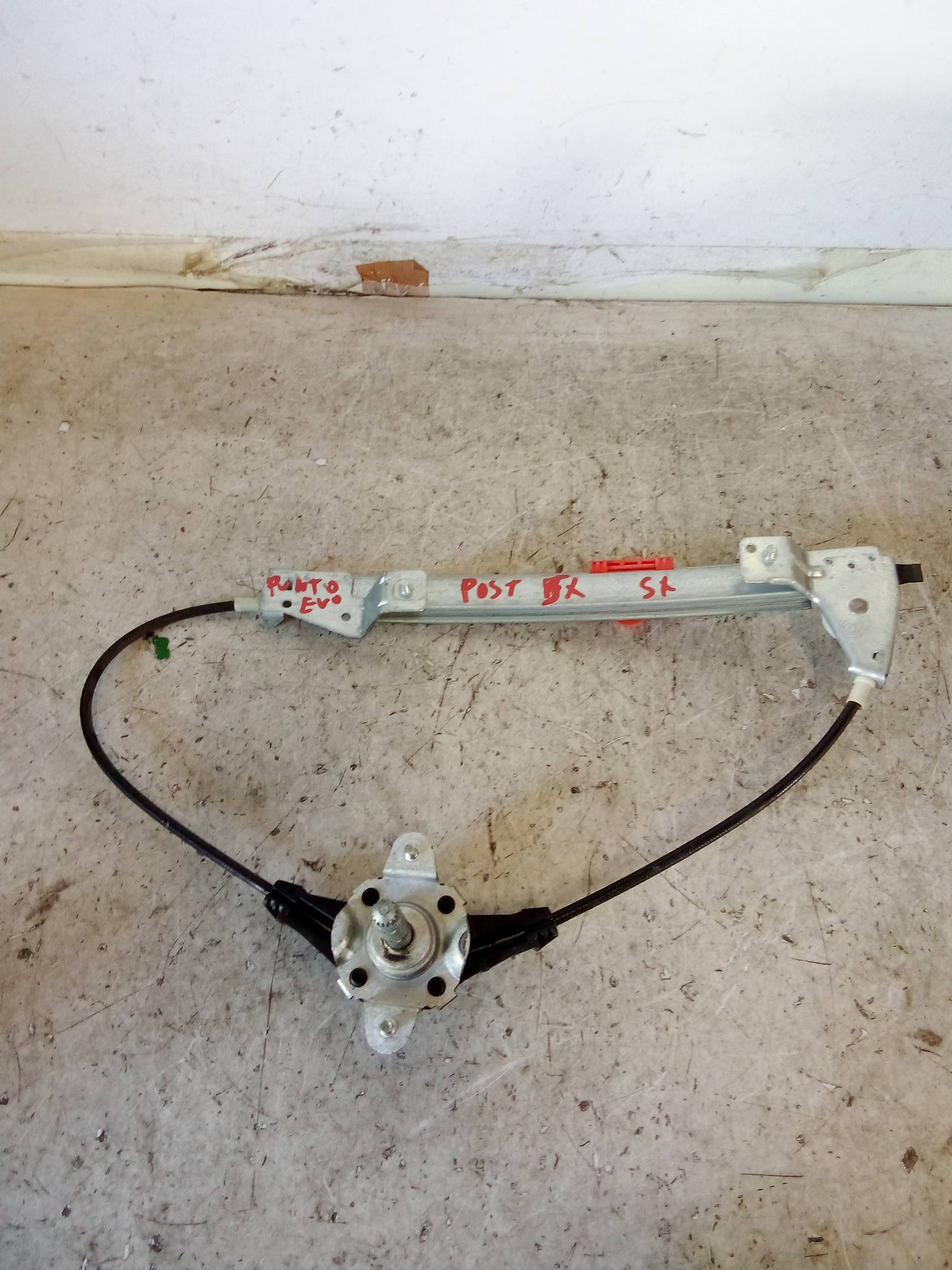 Alzacristallo elettr. porta post. sx.