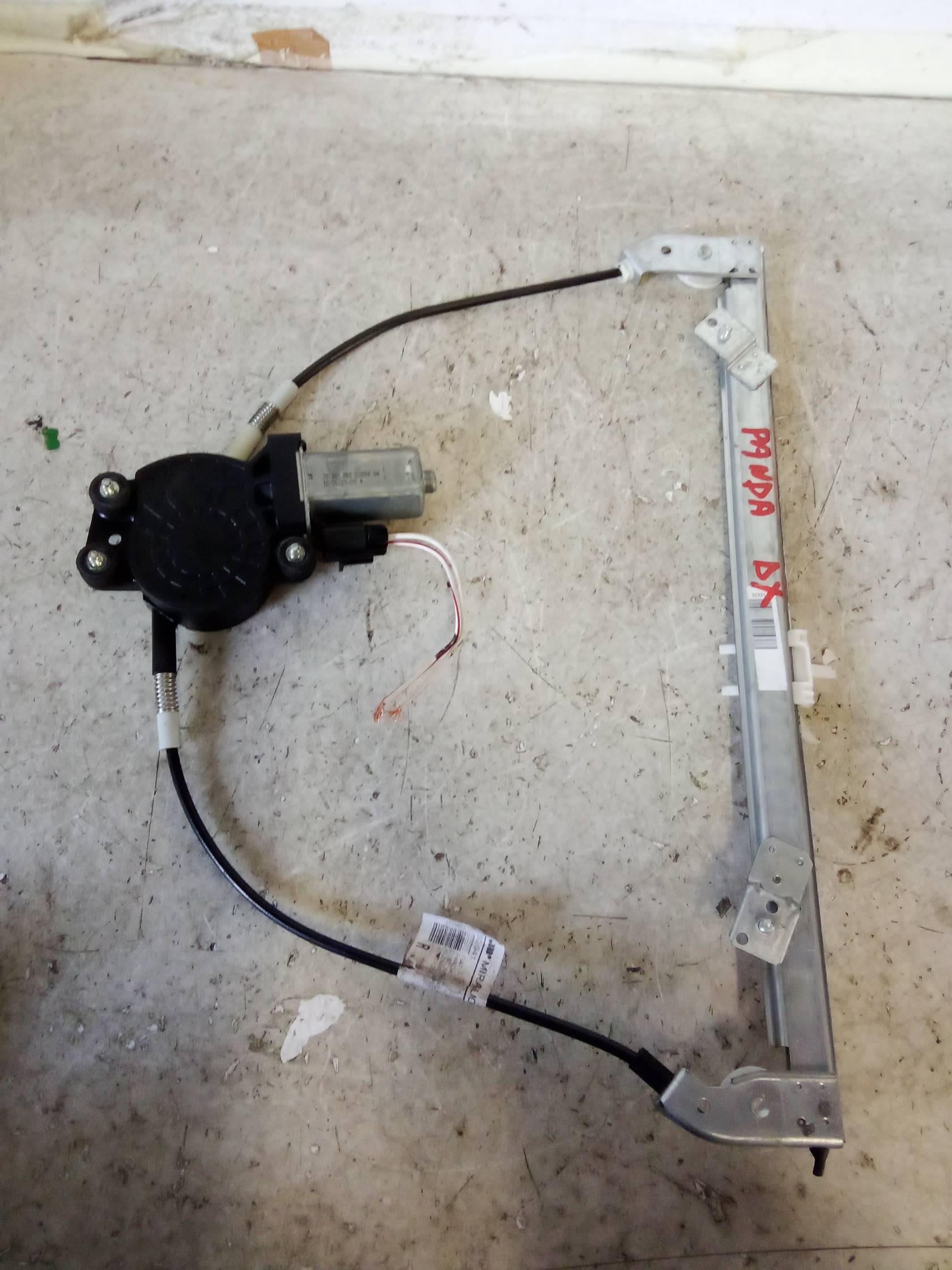 Alzacristallo elettr. porta ant. con motorino dx.