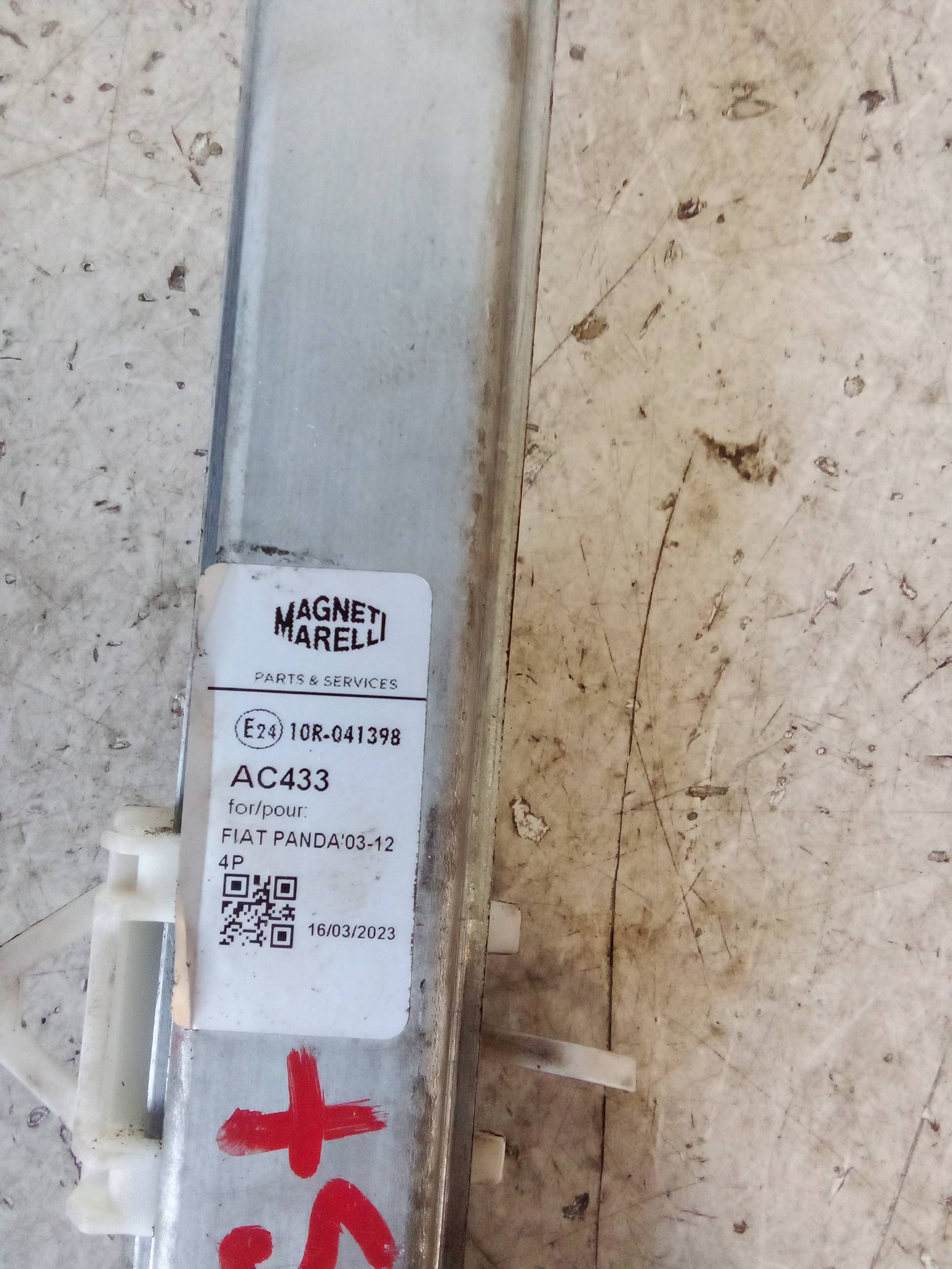 Alzacristallo elettr. porta ant. con motorino sx.