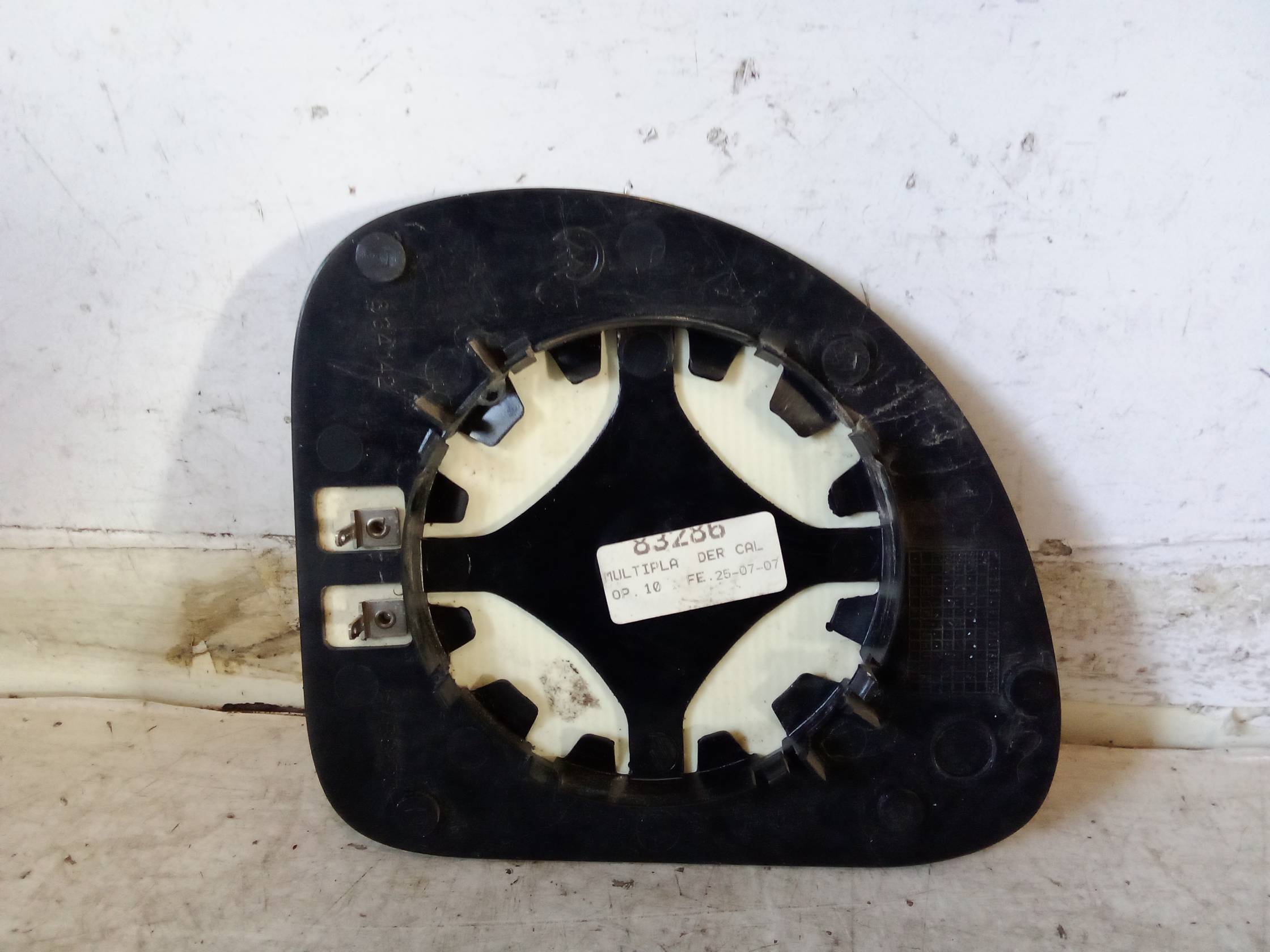 Cristallo inf. retrovisore est. dx.