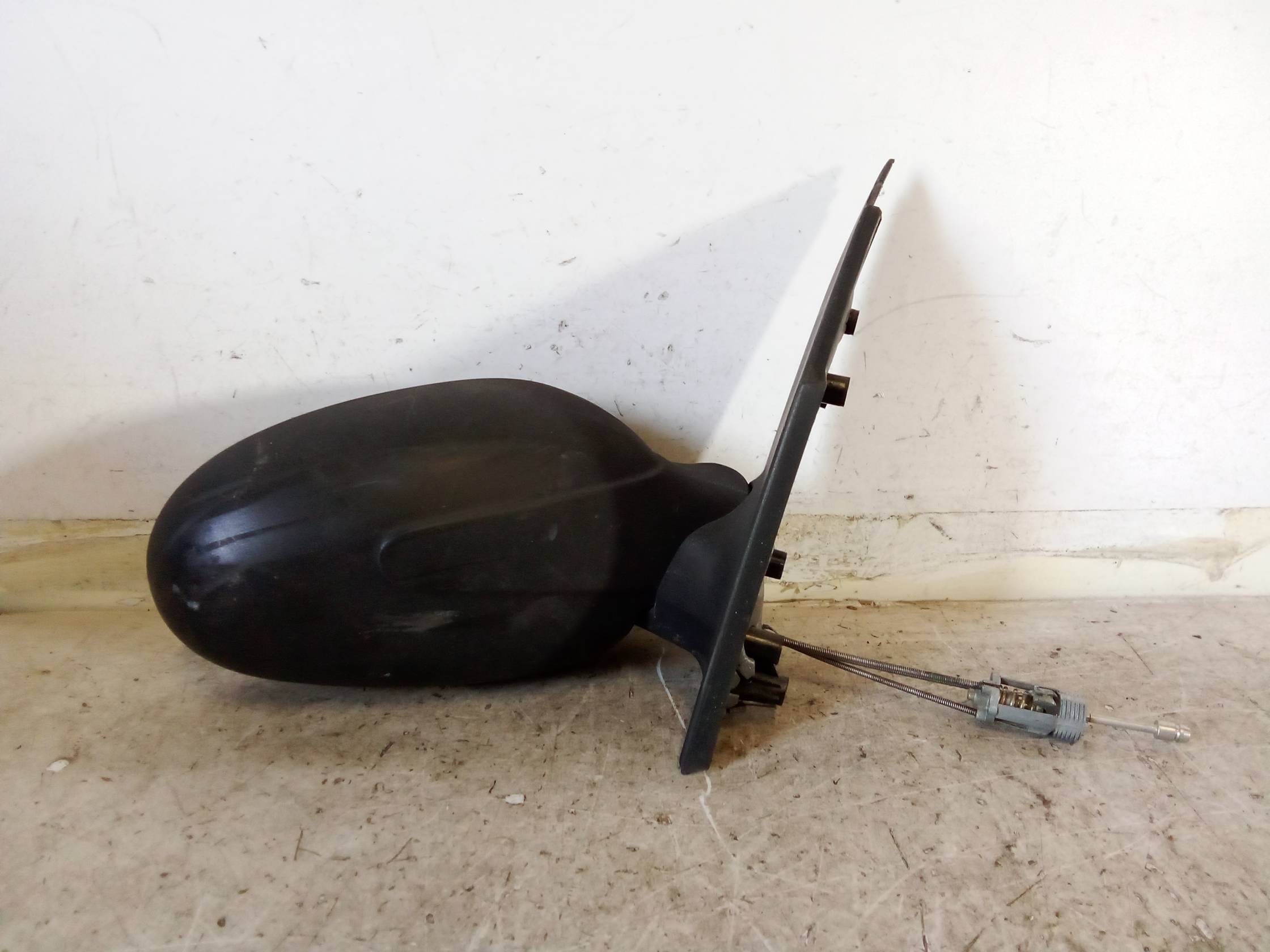 Retrovisore est. dx.