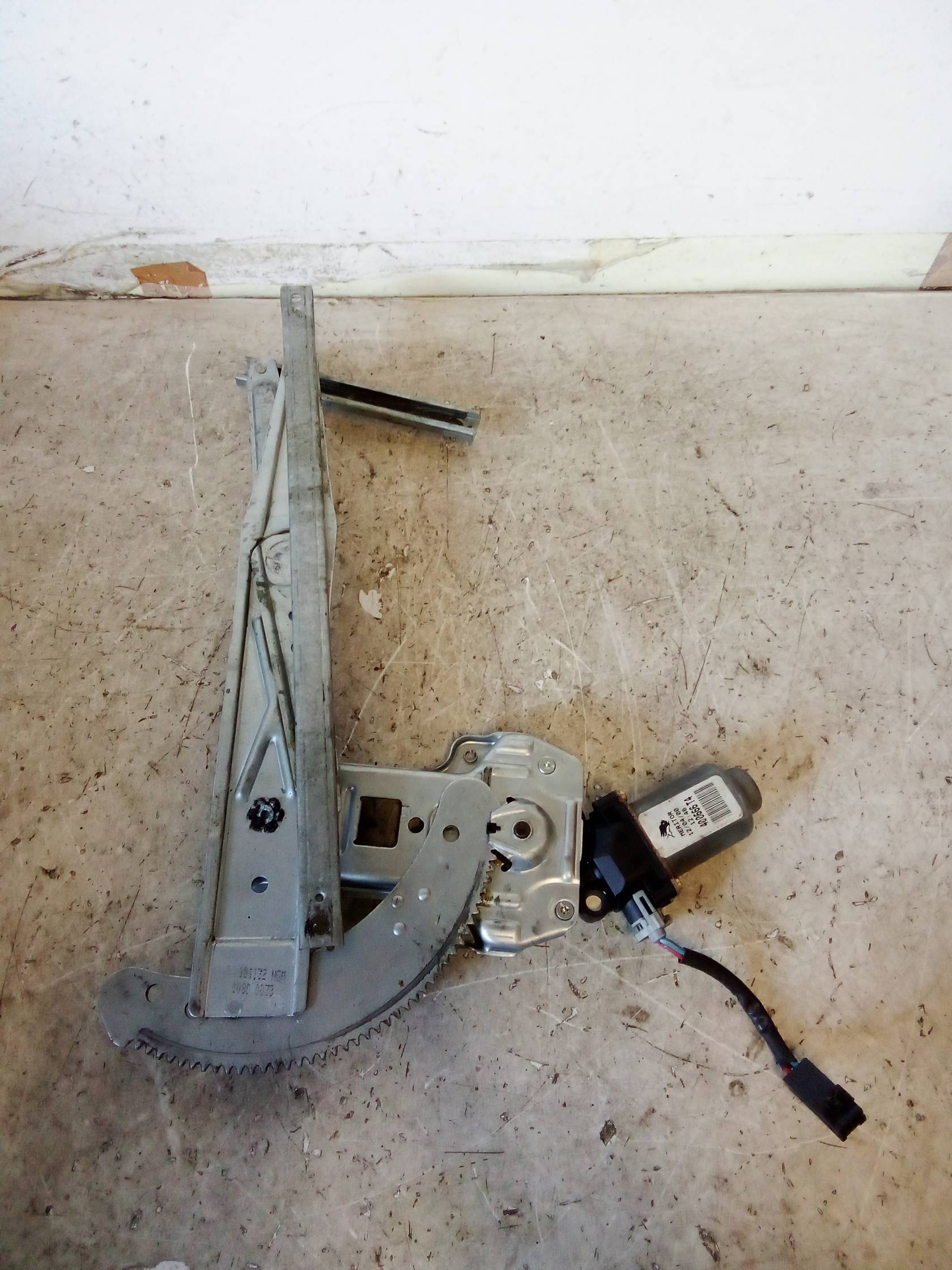 Alzacristallo porta ant. dx.