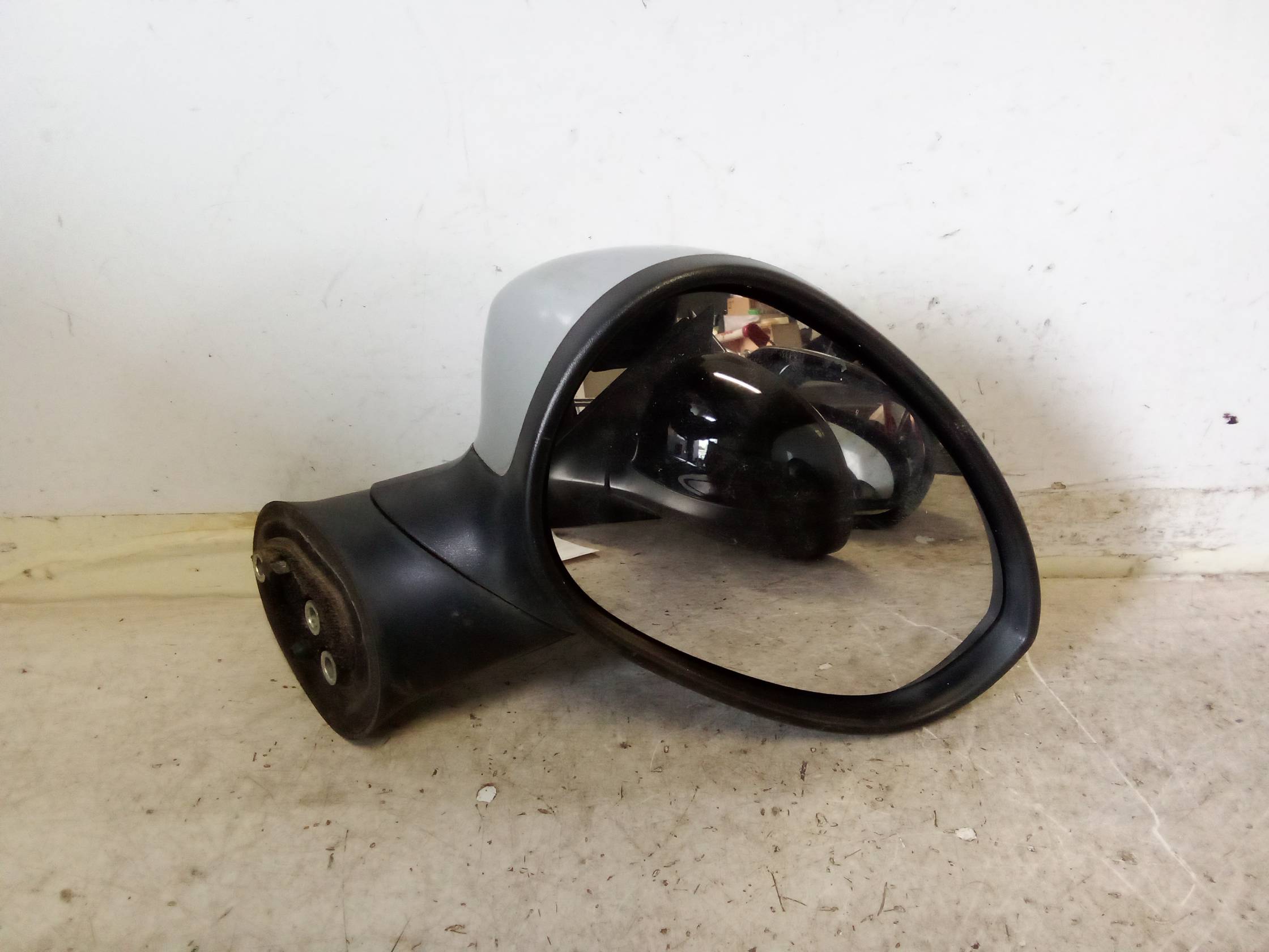 Retrovisore est. dx.