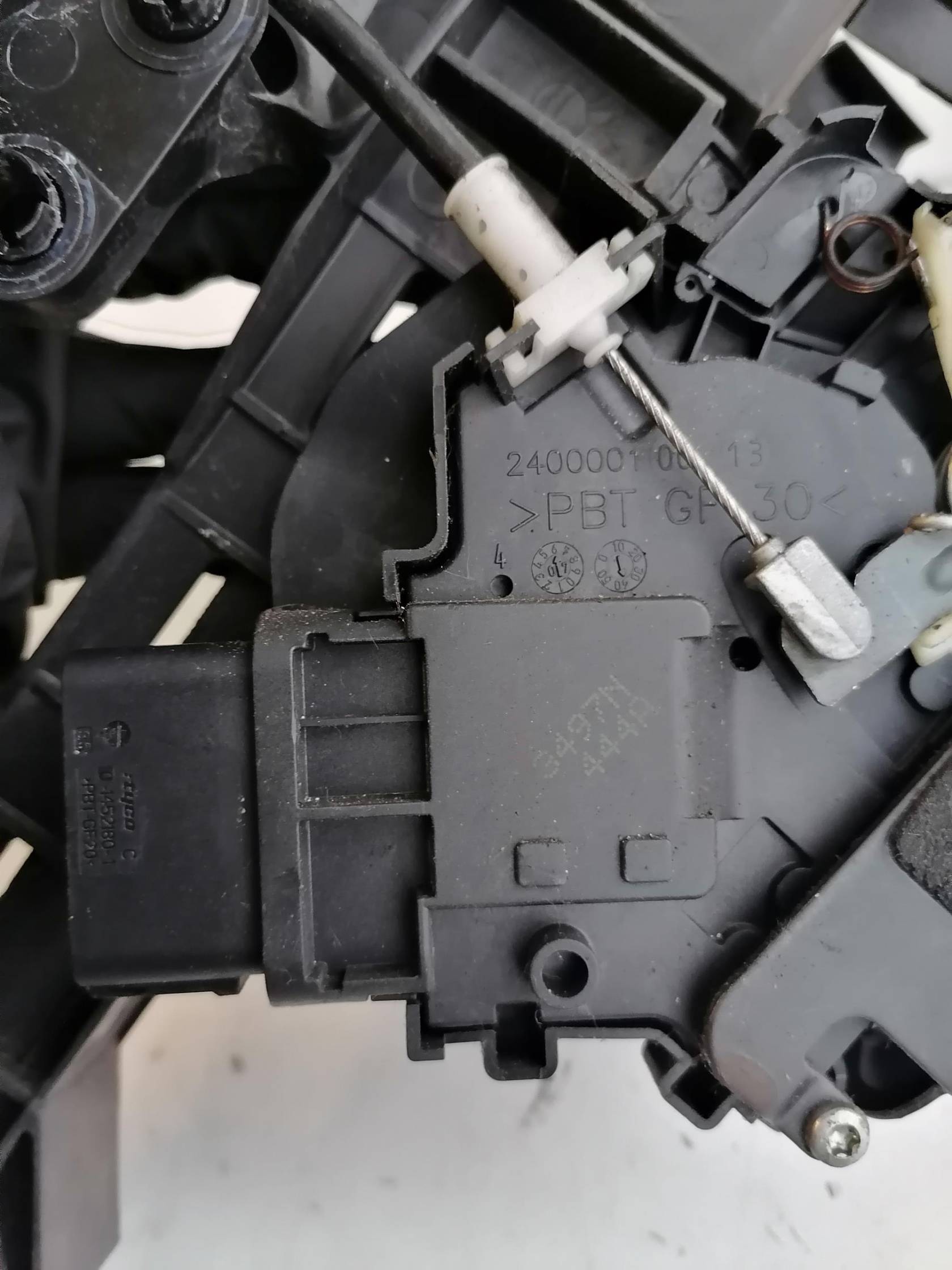 Serratura porta post. dx.