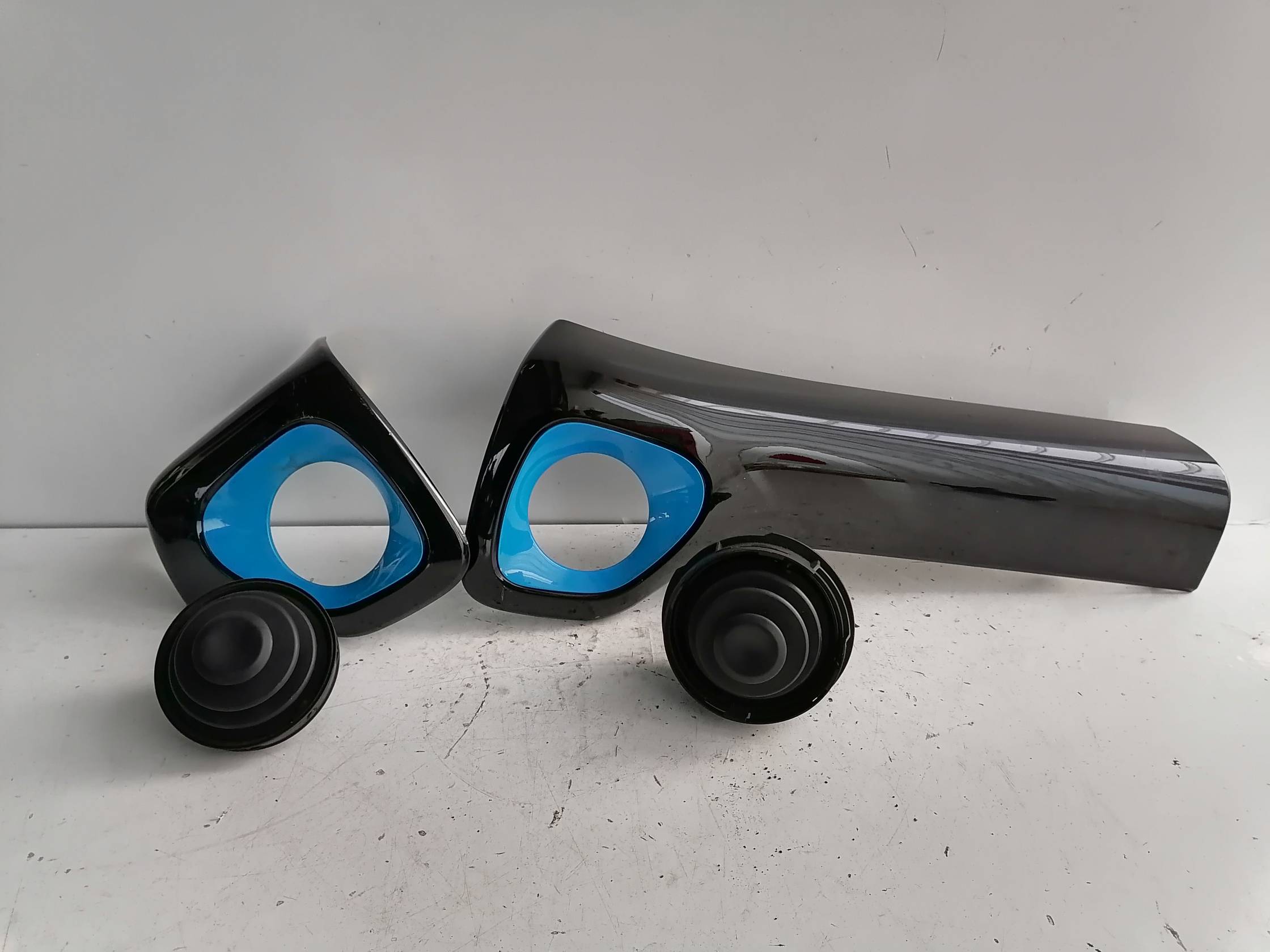 Bocchetta aria lat. cruscotto sx.