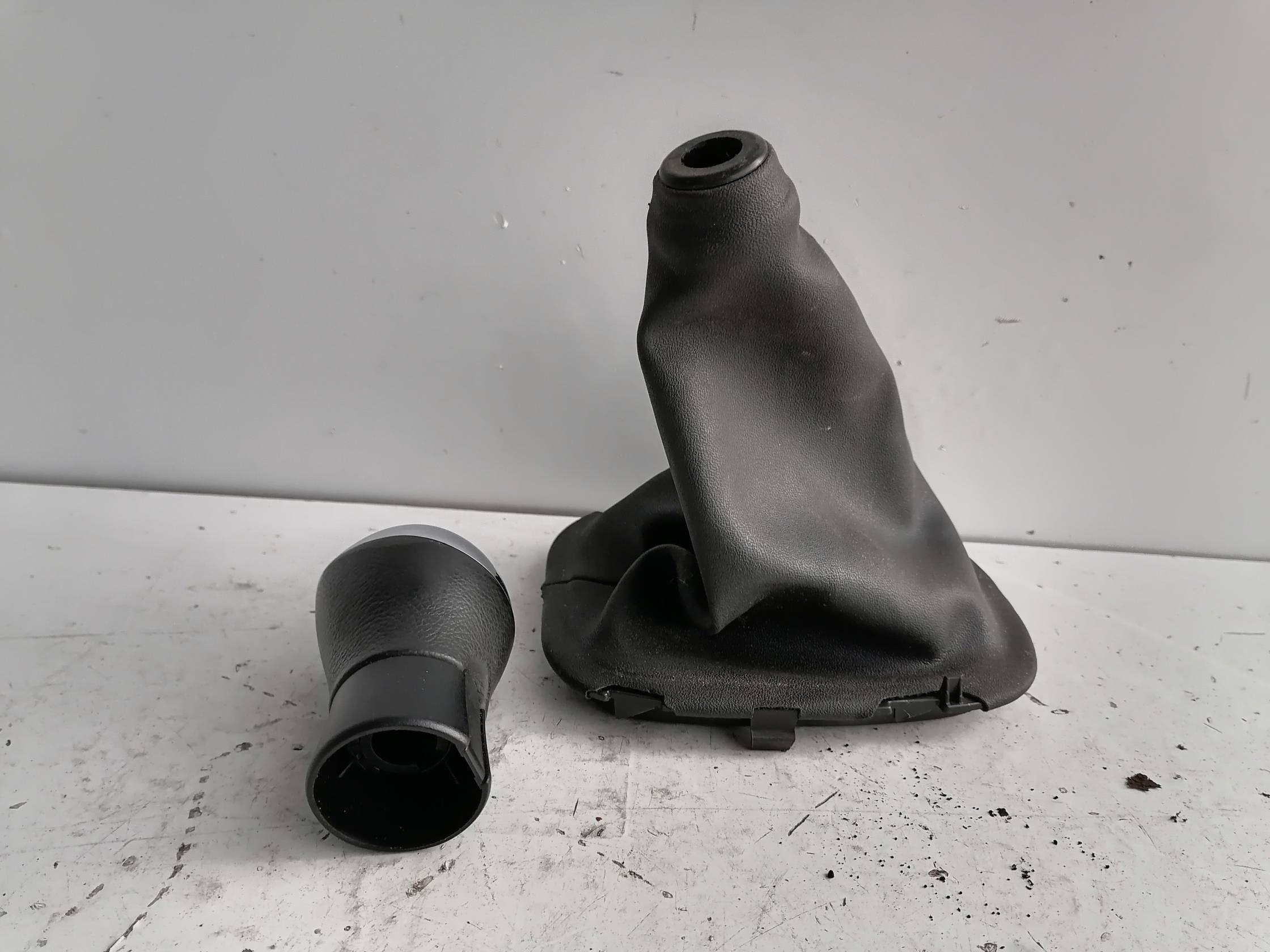 Cuffia con pomello cambio