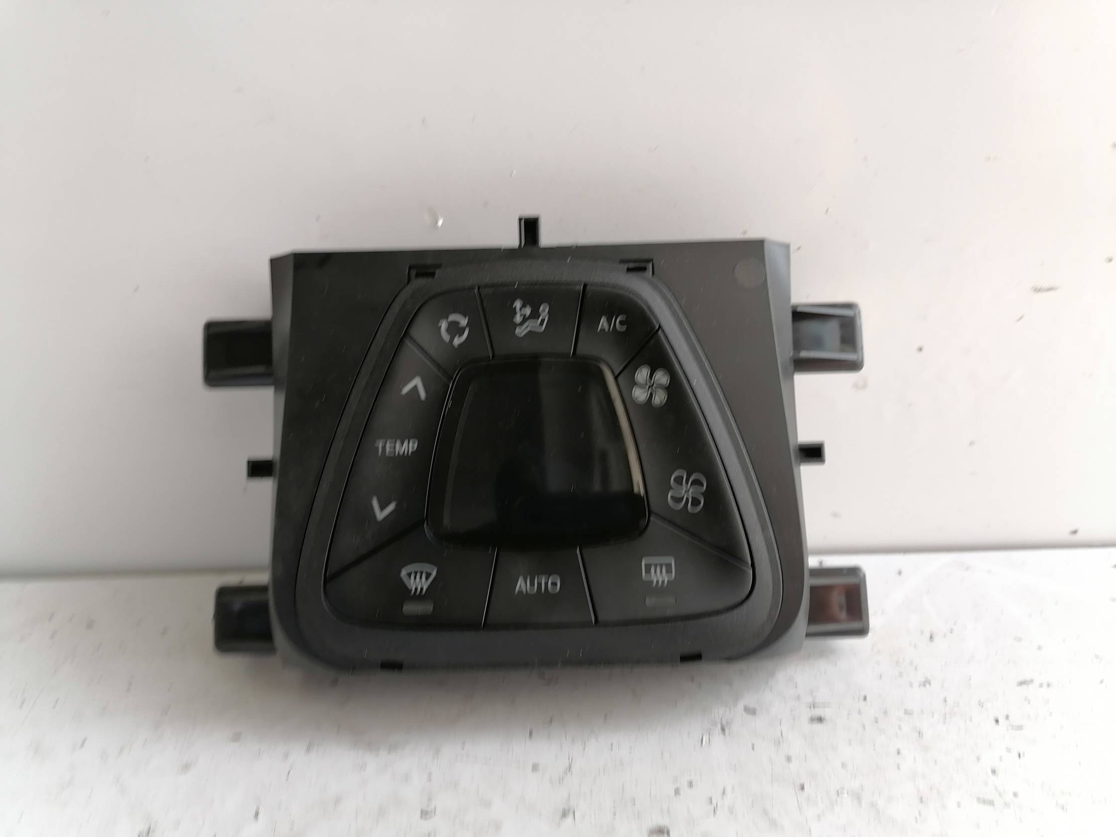 Blocco comando climatizzazione