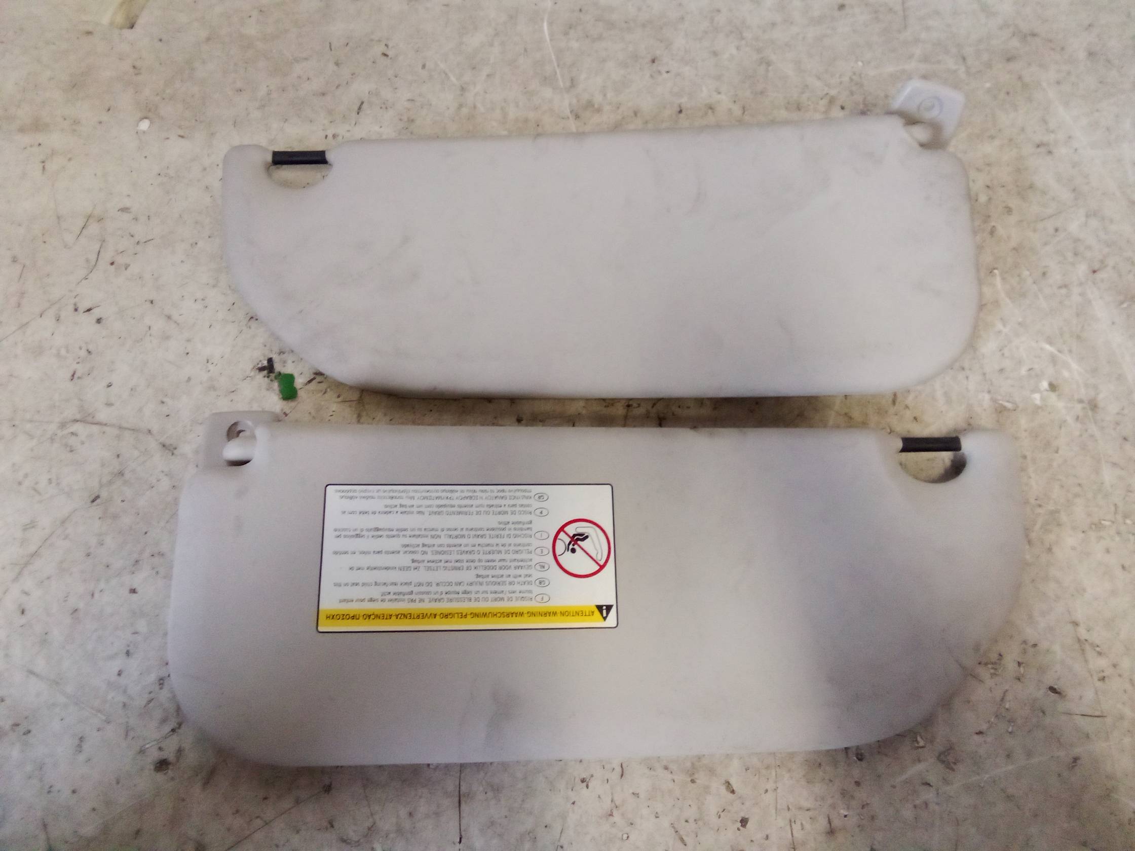 Aletta parasole parabrezza