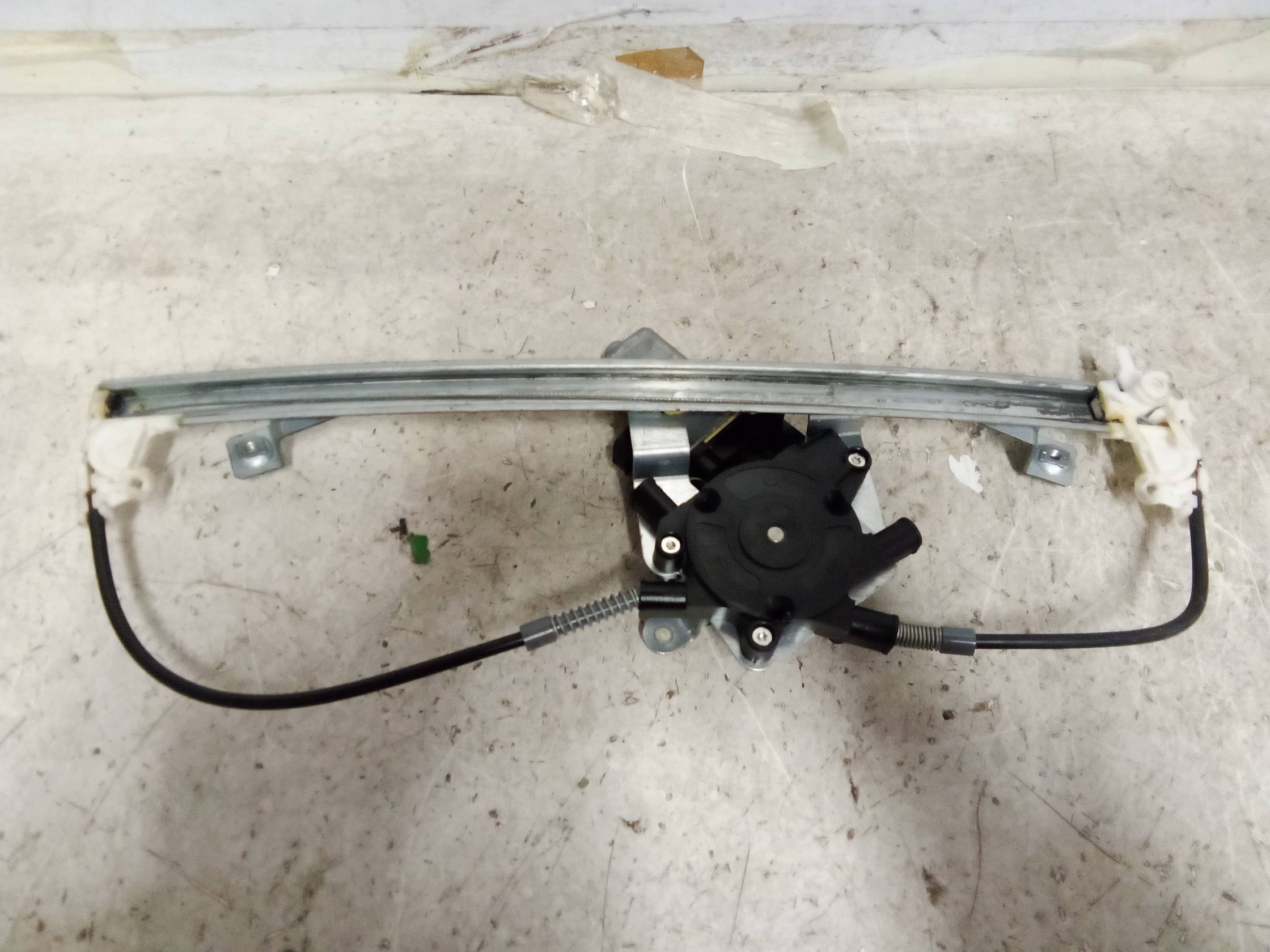 Alzacristallo elettr. porta ant. sx.