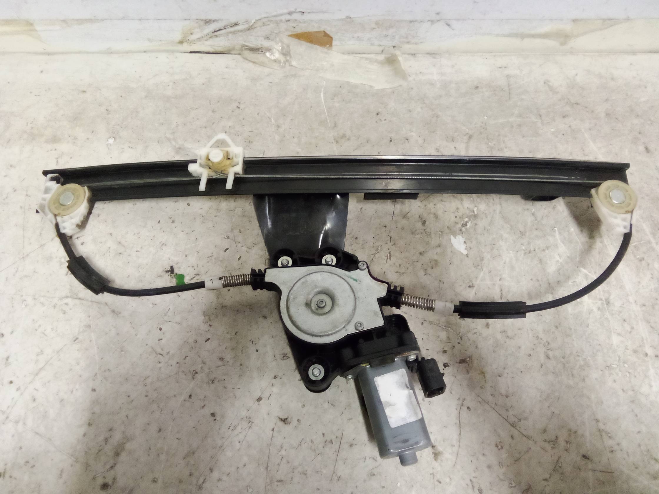 Alzacristallo porta ant. sx.