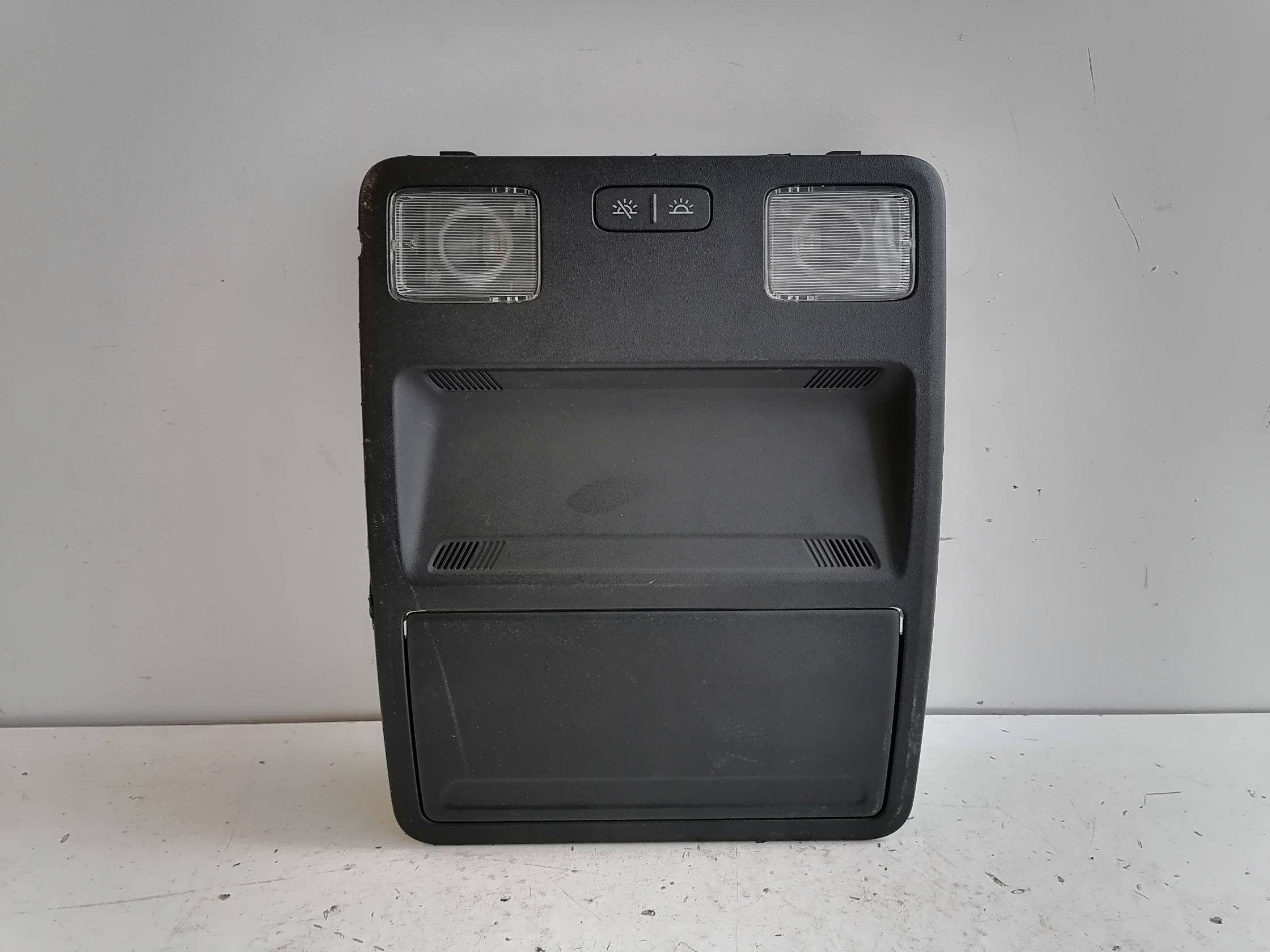 Luce cortesia ant. tetto