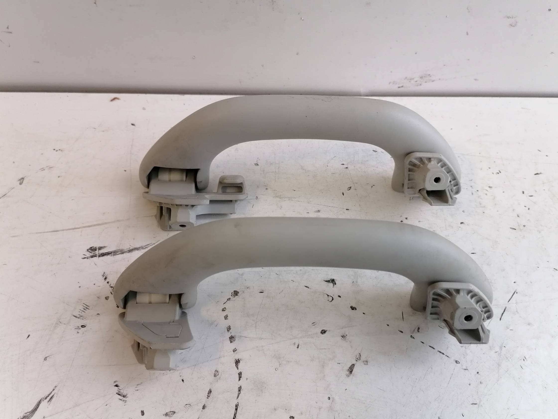 Maniglia int. post. tetto sx.