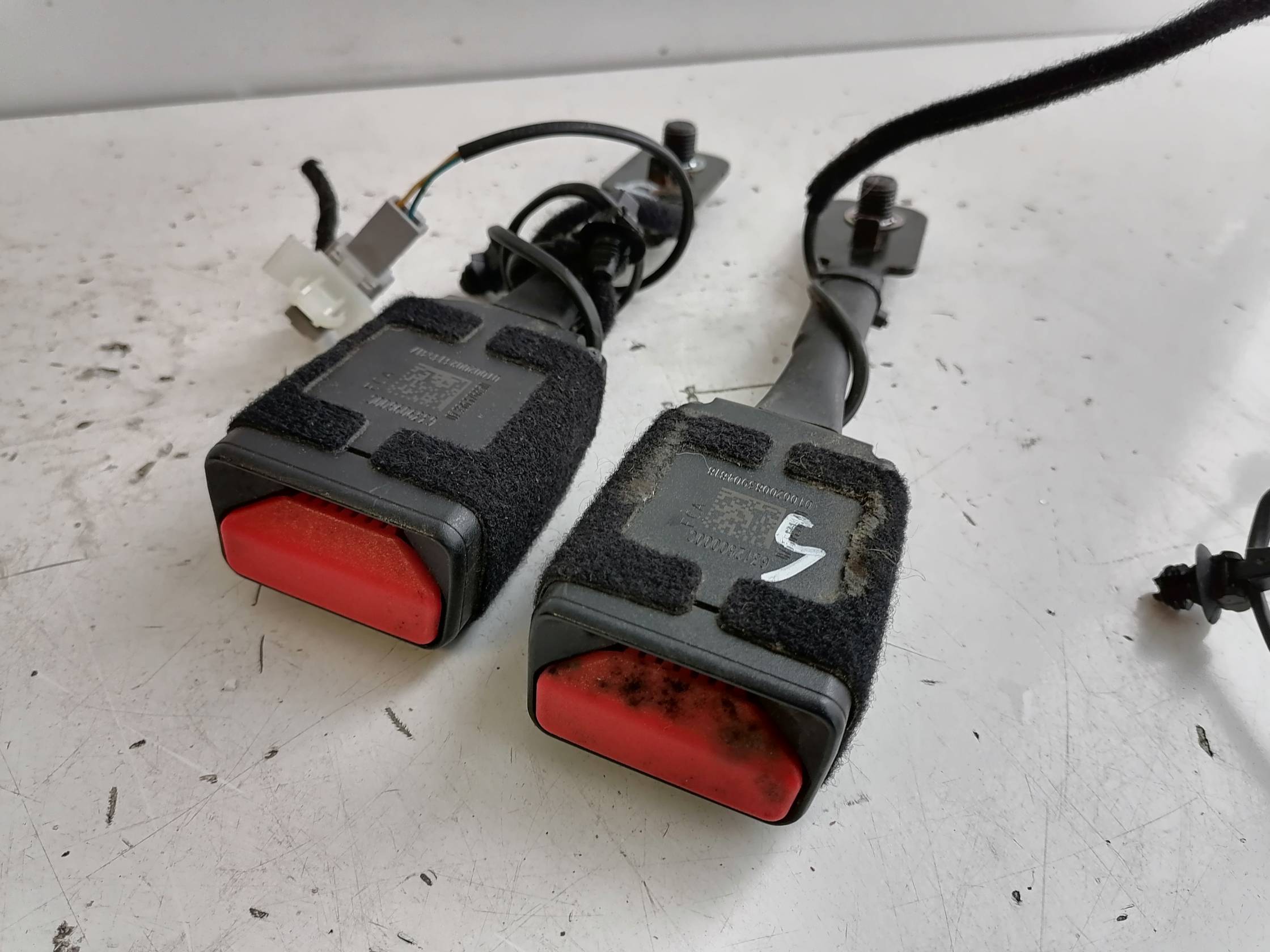 Aggancio cintura di sicurezza anteriore