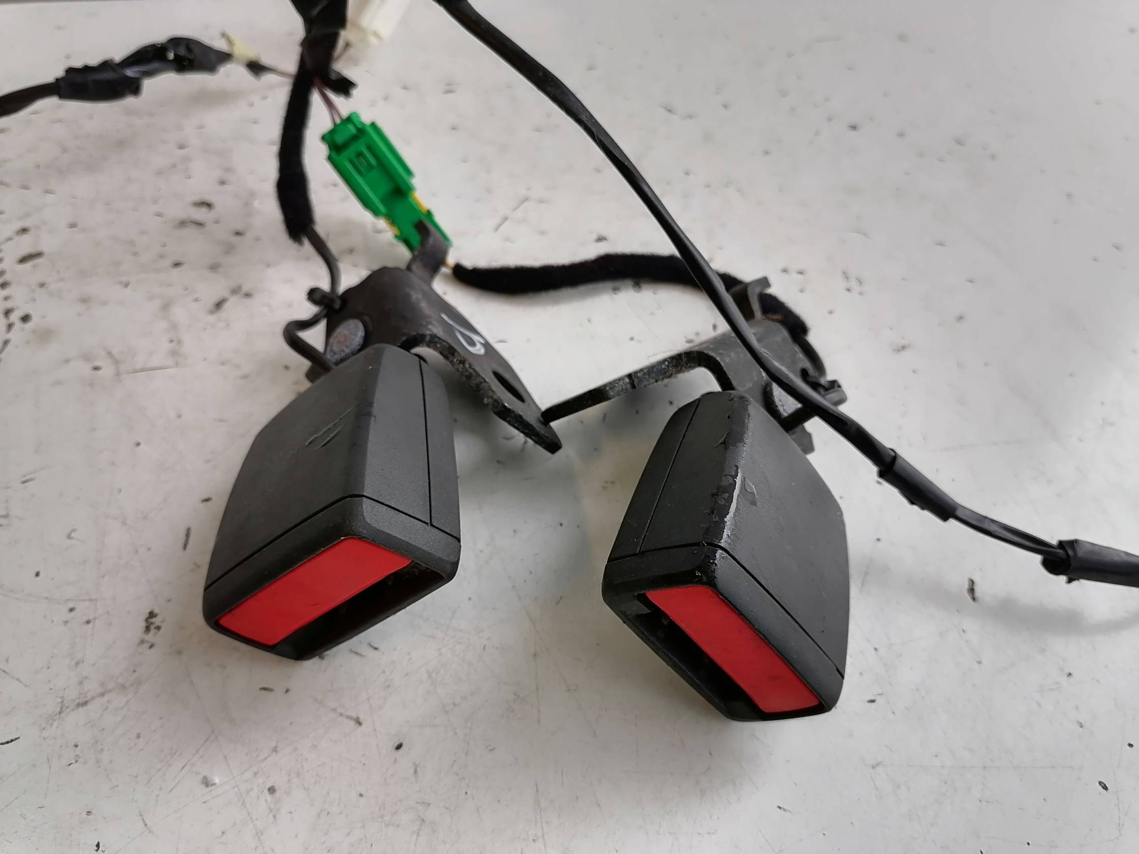 Aggancio cintura di sicurezza post. dx.