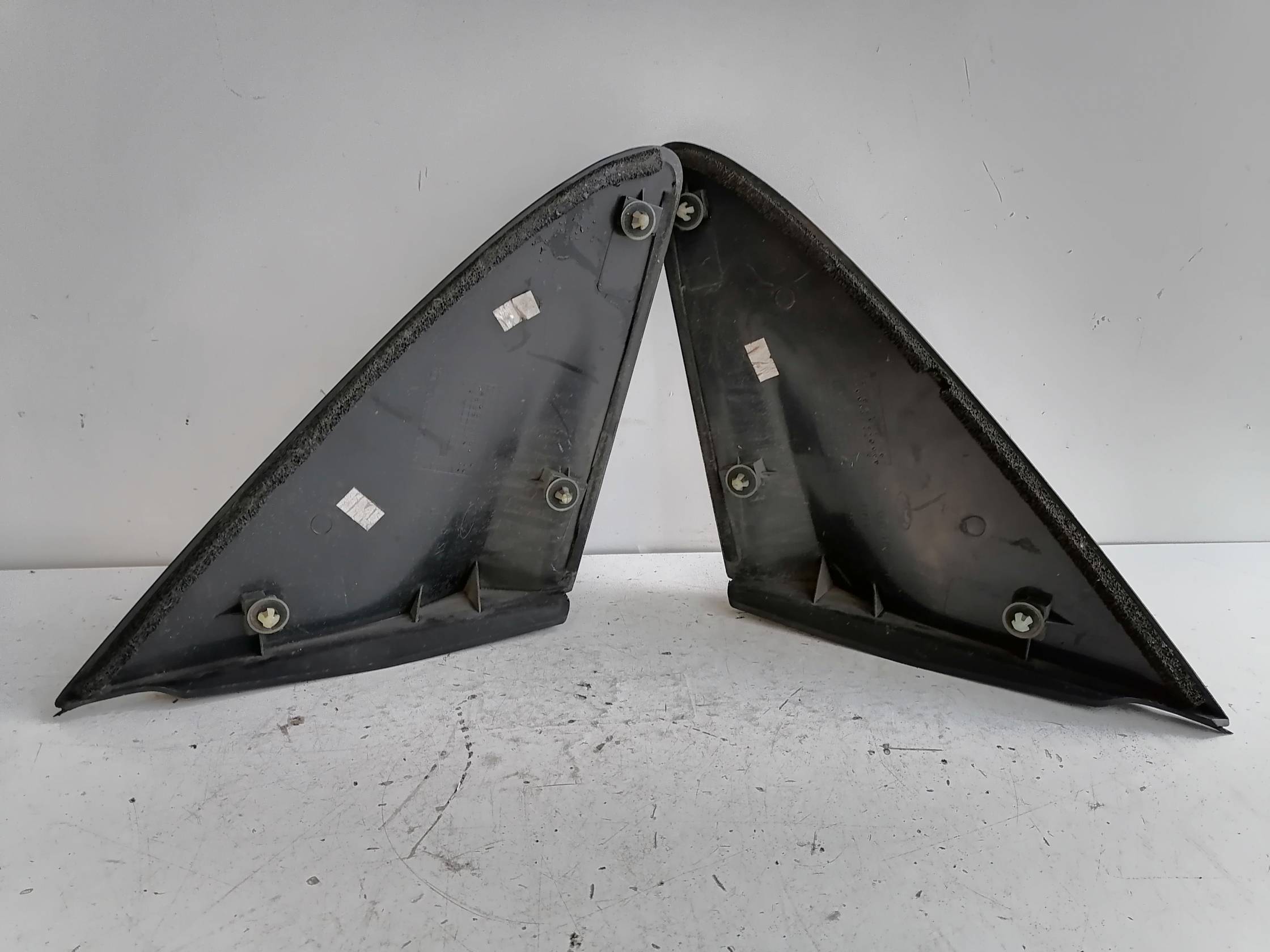 Modanatura porta ant.