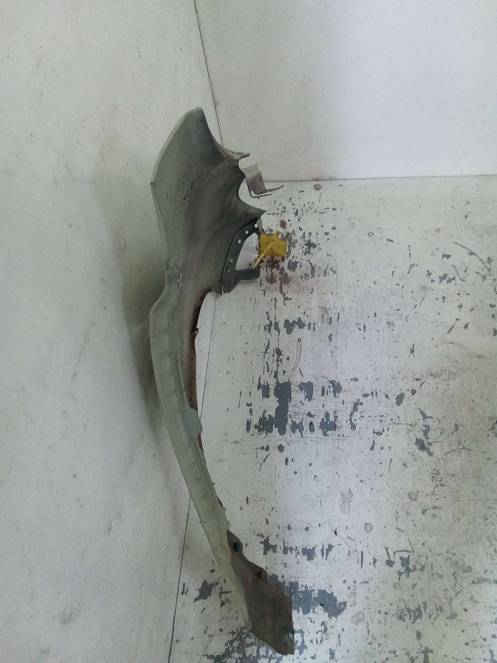 Parafango ant. sx.
