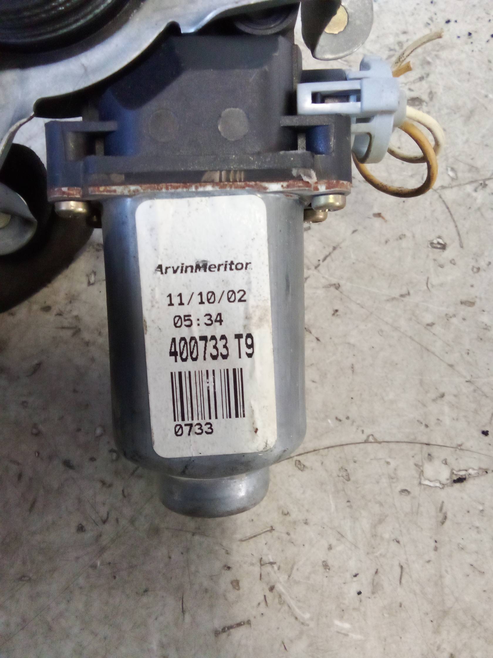 Alzacristallo elettr. porta ant. con motorino sx. Alzacristallo elettr. porta ant. con motorino sx.