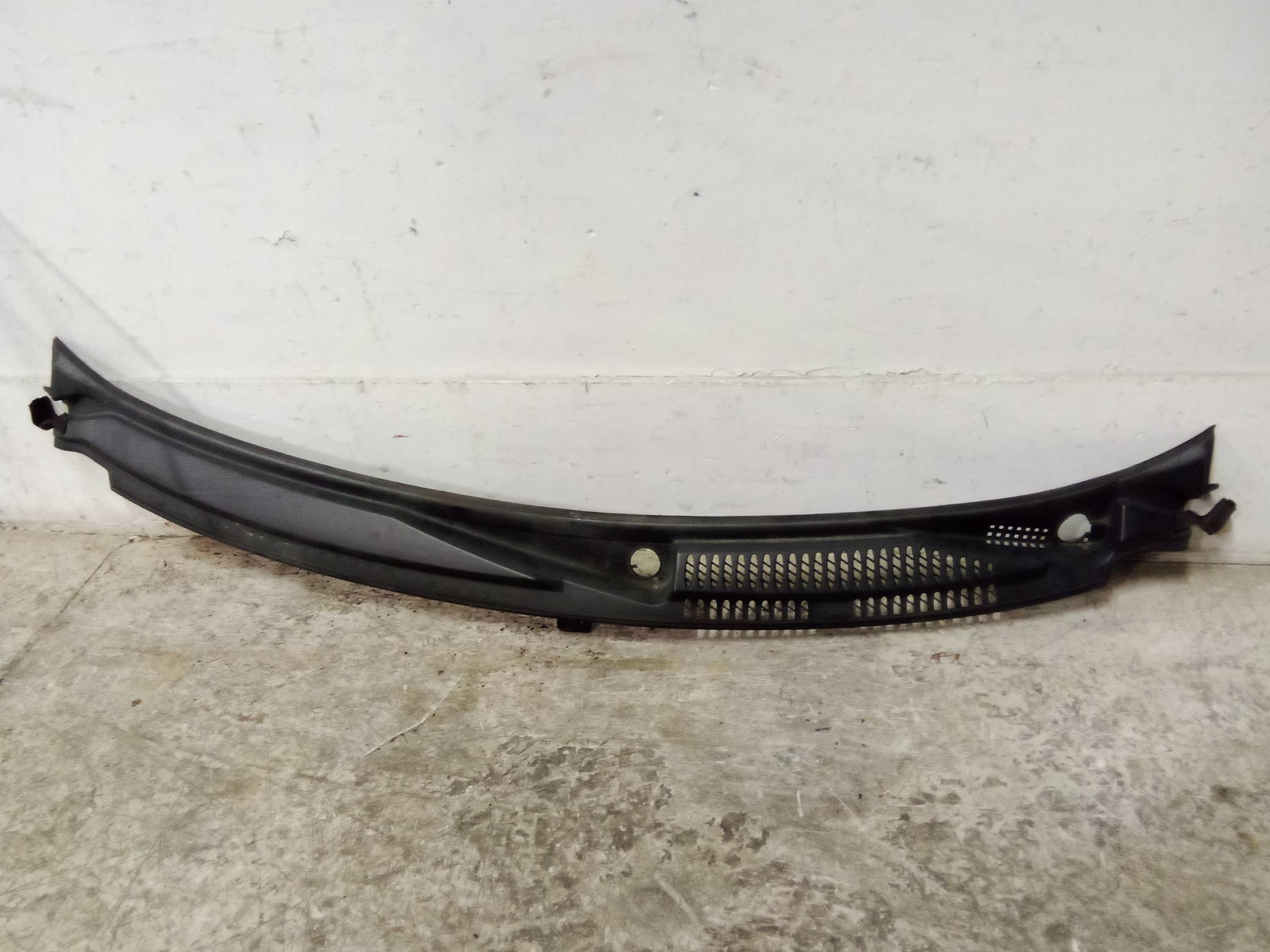 Griglia centr. sottoparabrezza