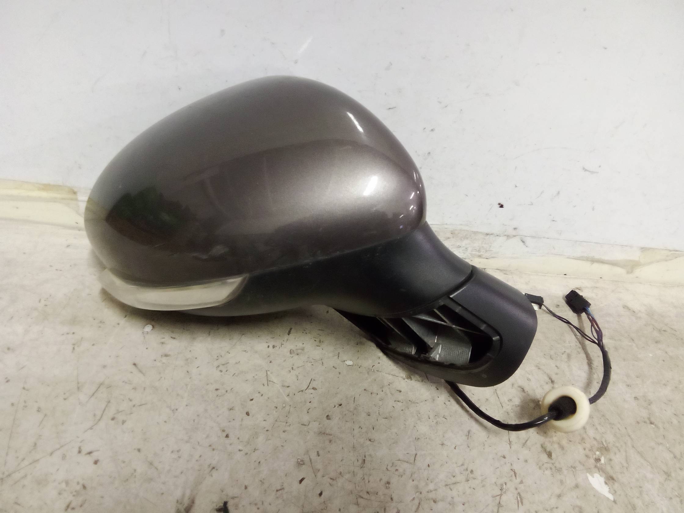 Retrovisore est. regolaz. elettr. dx.