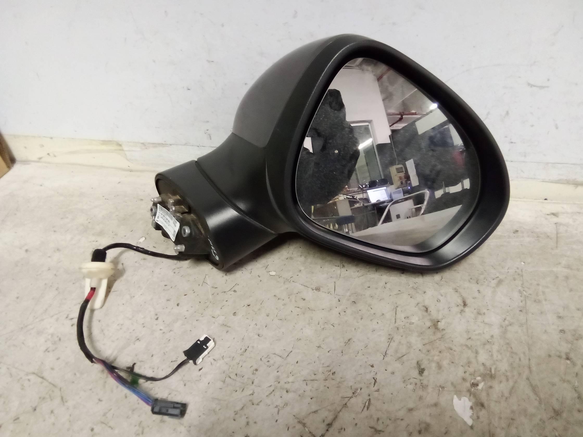 Retrovisore est. regolaz. elettr. dx.