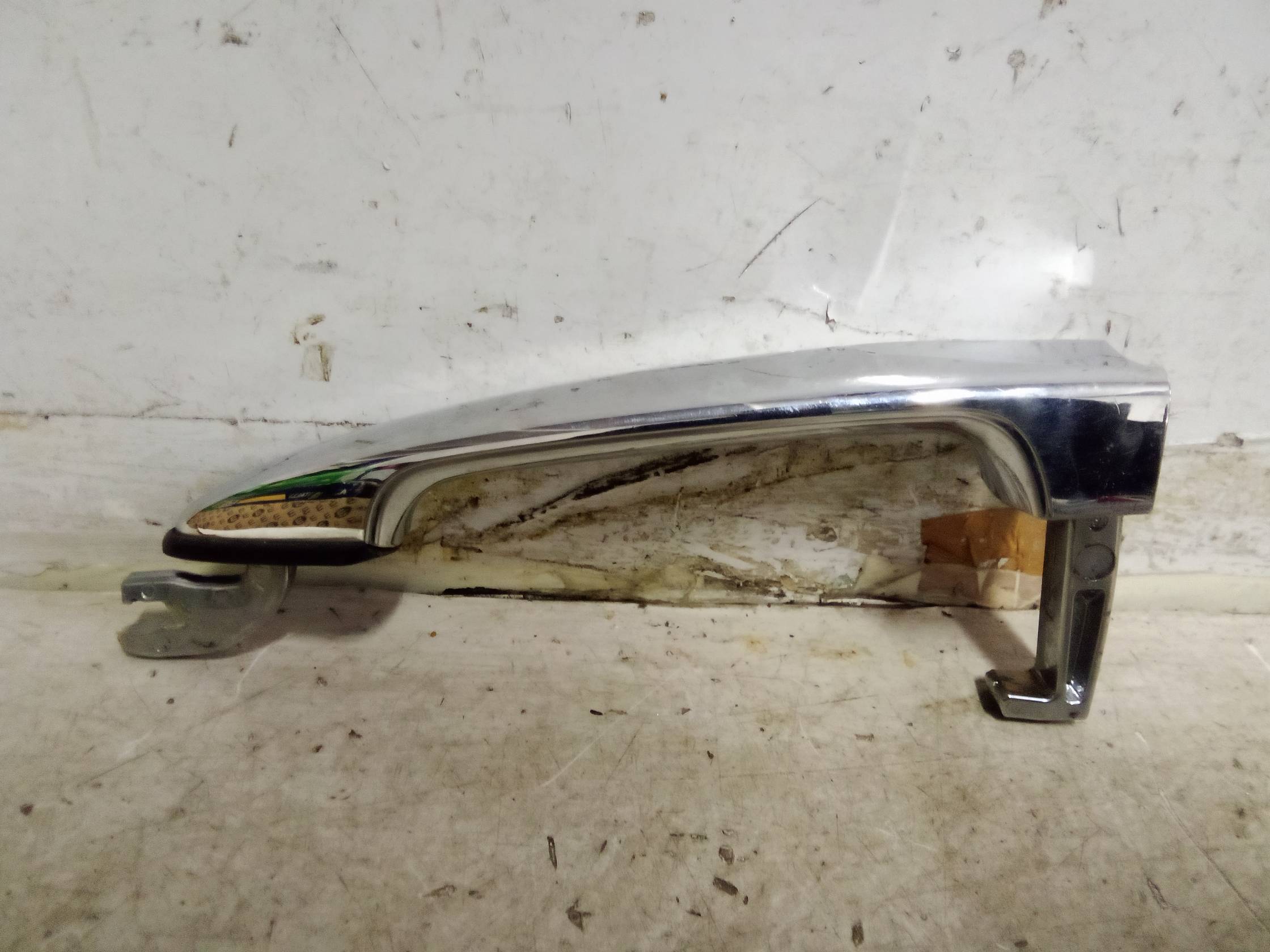 Maniglia porta ant. sx. Maniglia porta ant. sx.