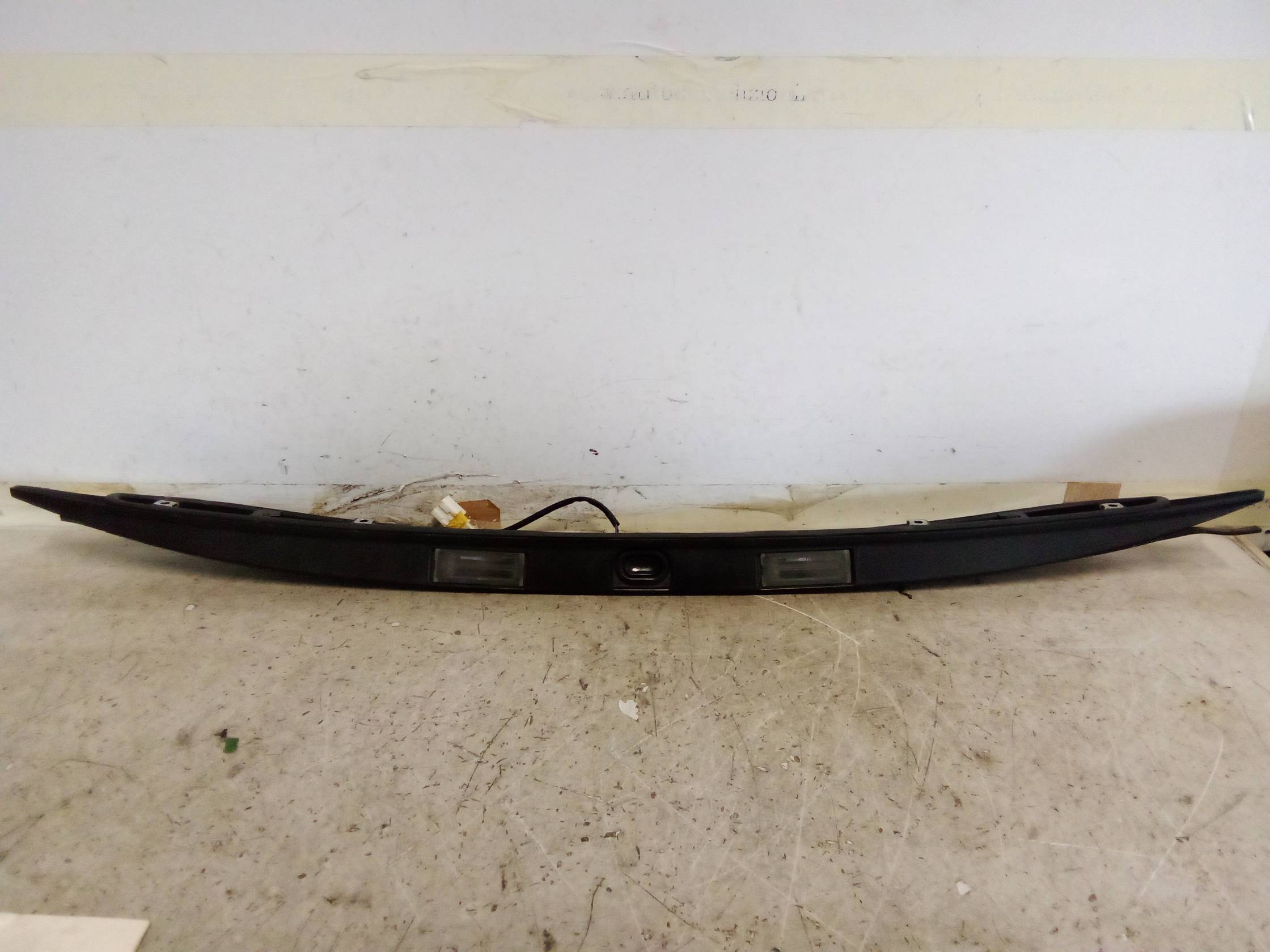 Maniglia portello post. Maniglia portello post.