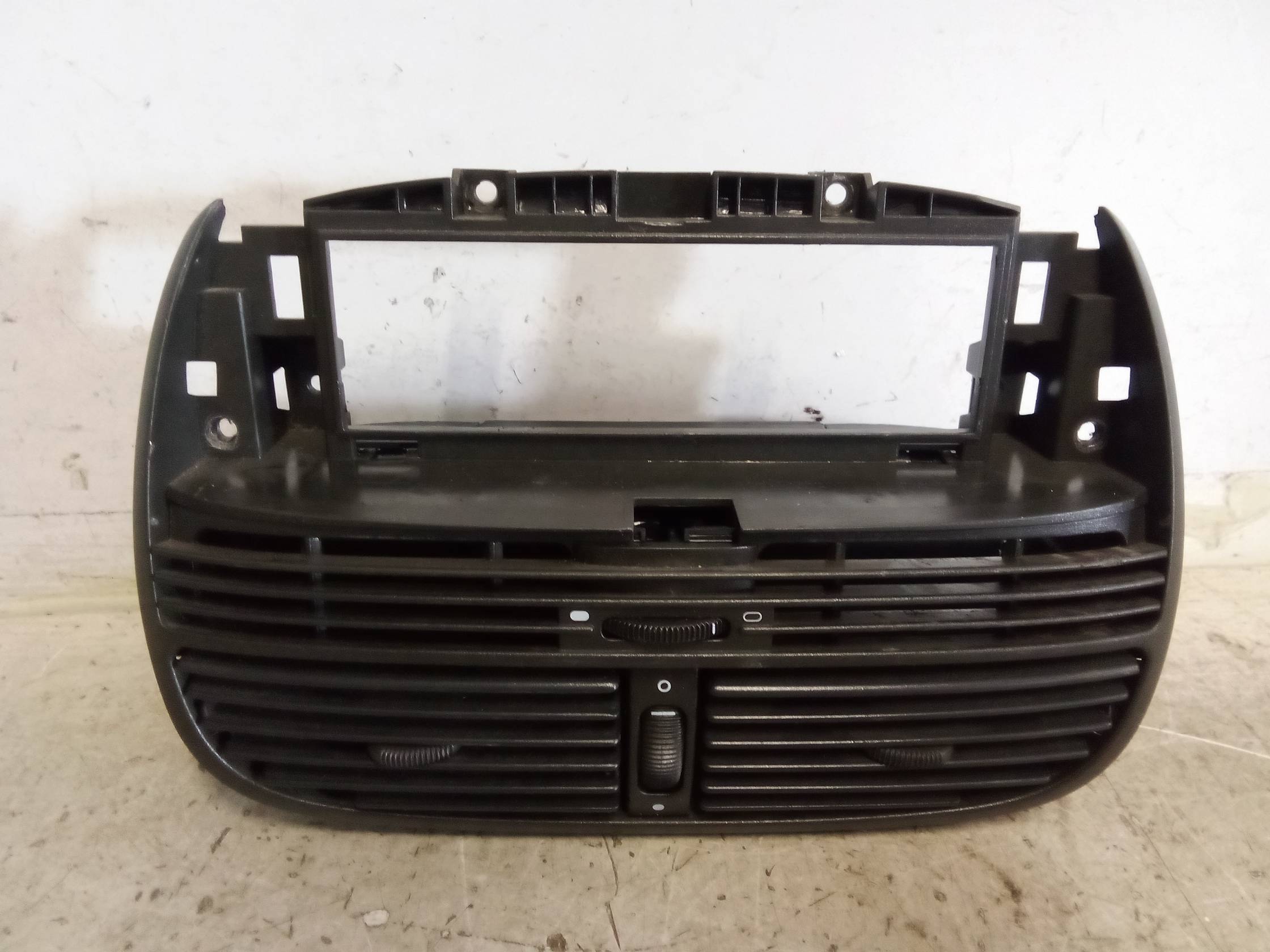 Bocchetta aria centr. cruscotto