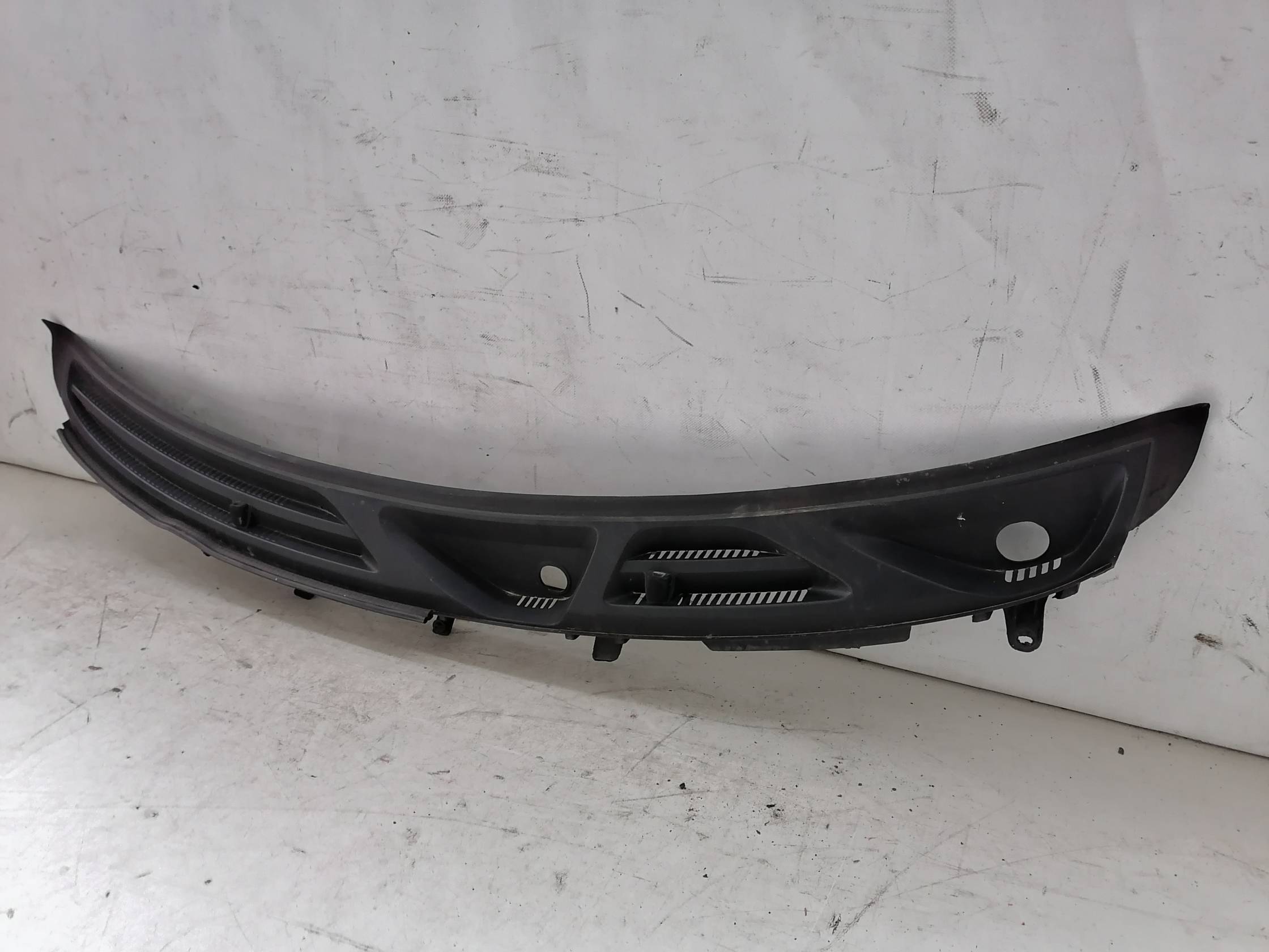 Griglia centr. sottoparabrezza