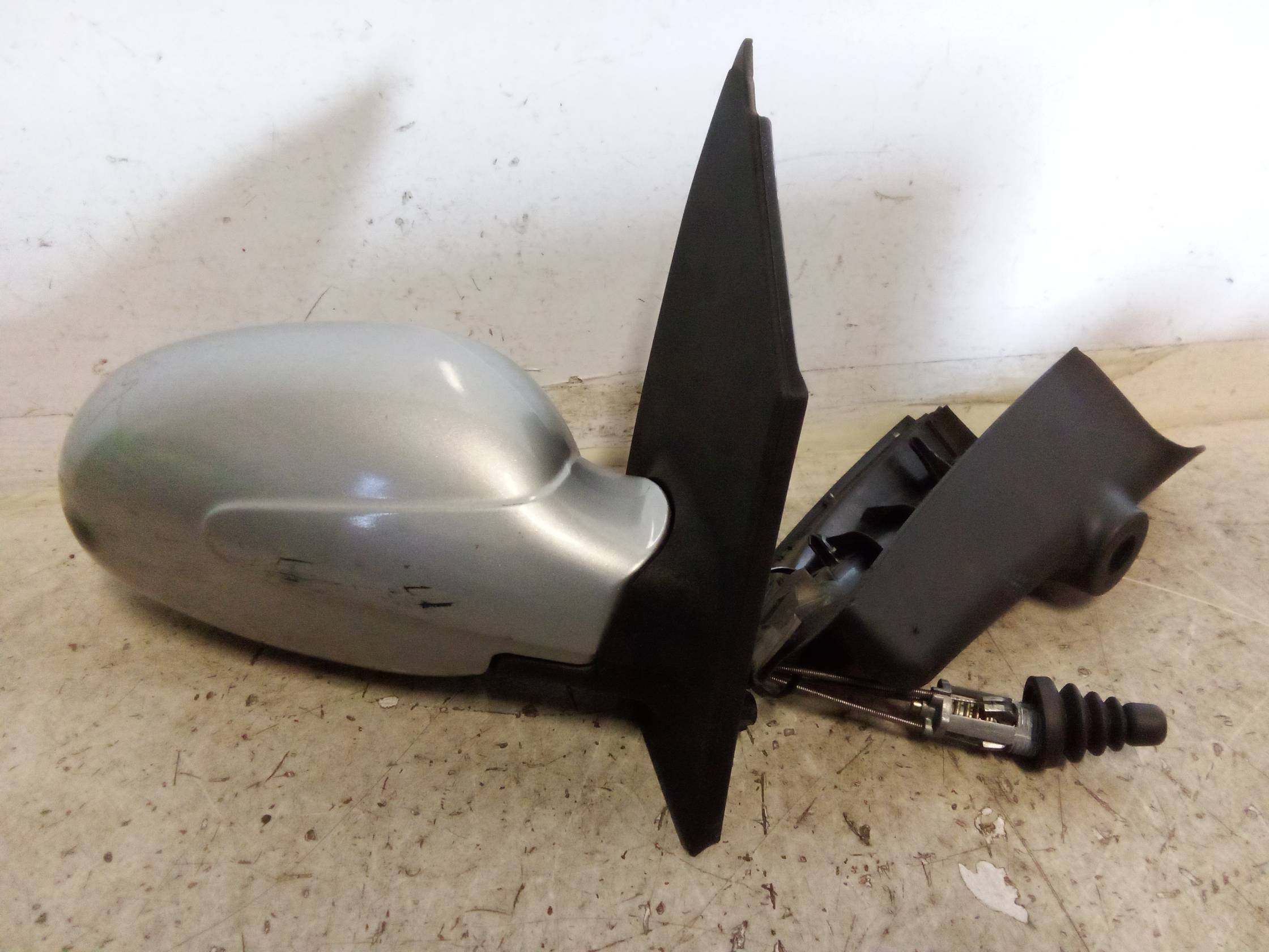 Retrovisore est. dx.