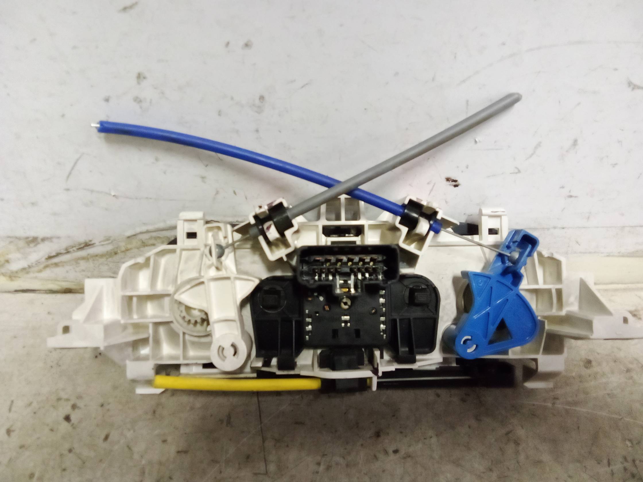 Blocco comando climatizzazione Blocco comando climatizzazione