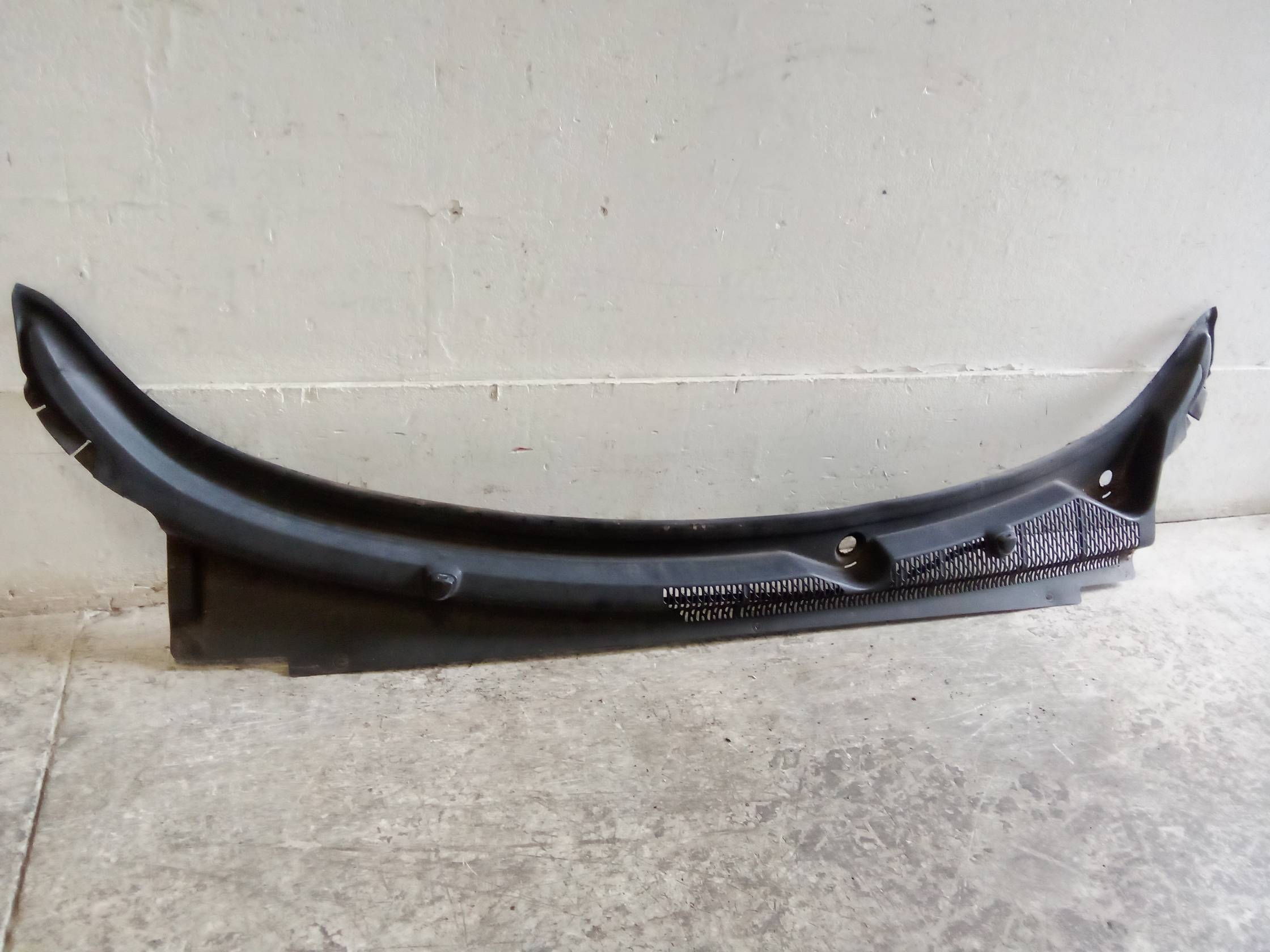 Griglia centr. sottoparabrezza