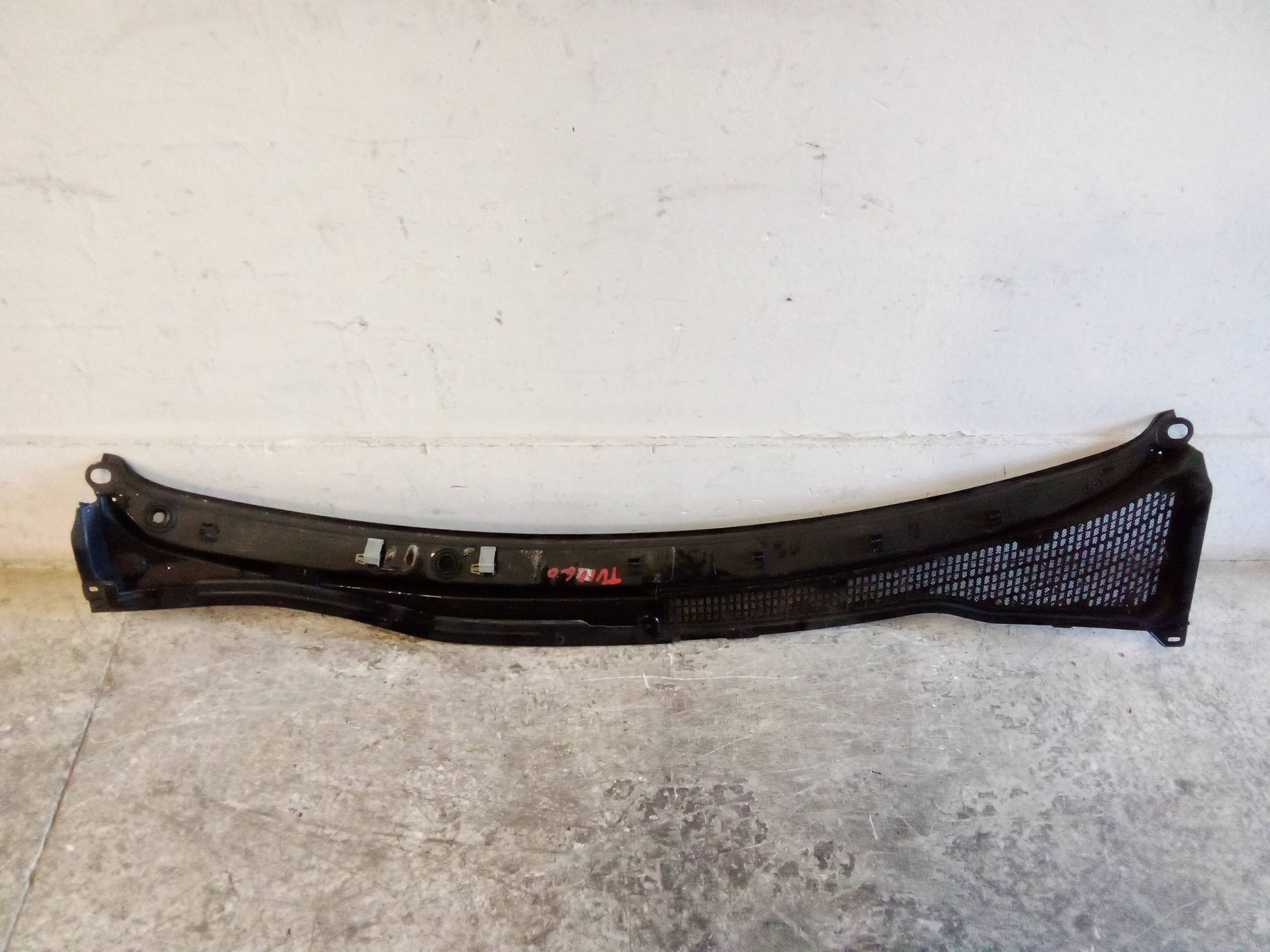 Griglia centr. sottoparabrezza