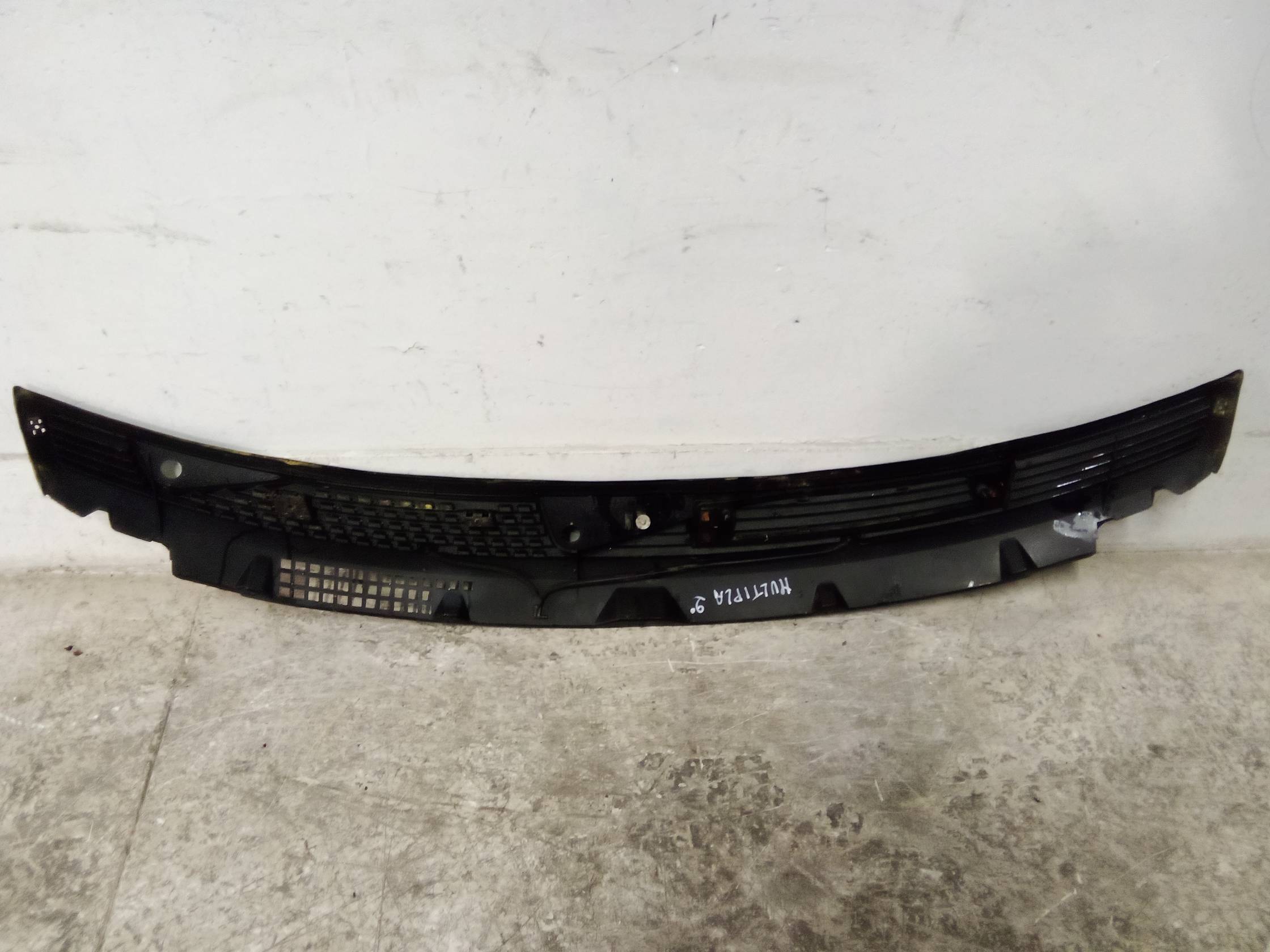 Griglia centr. sottoparabrezza