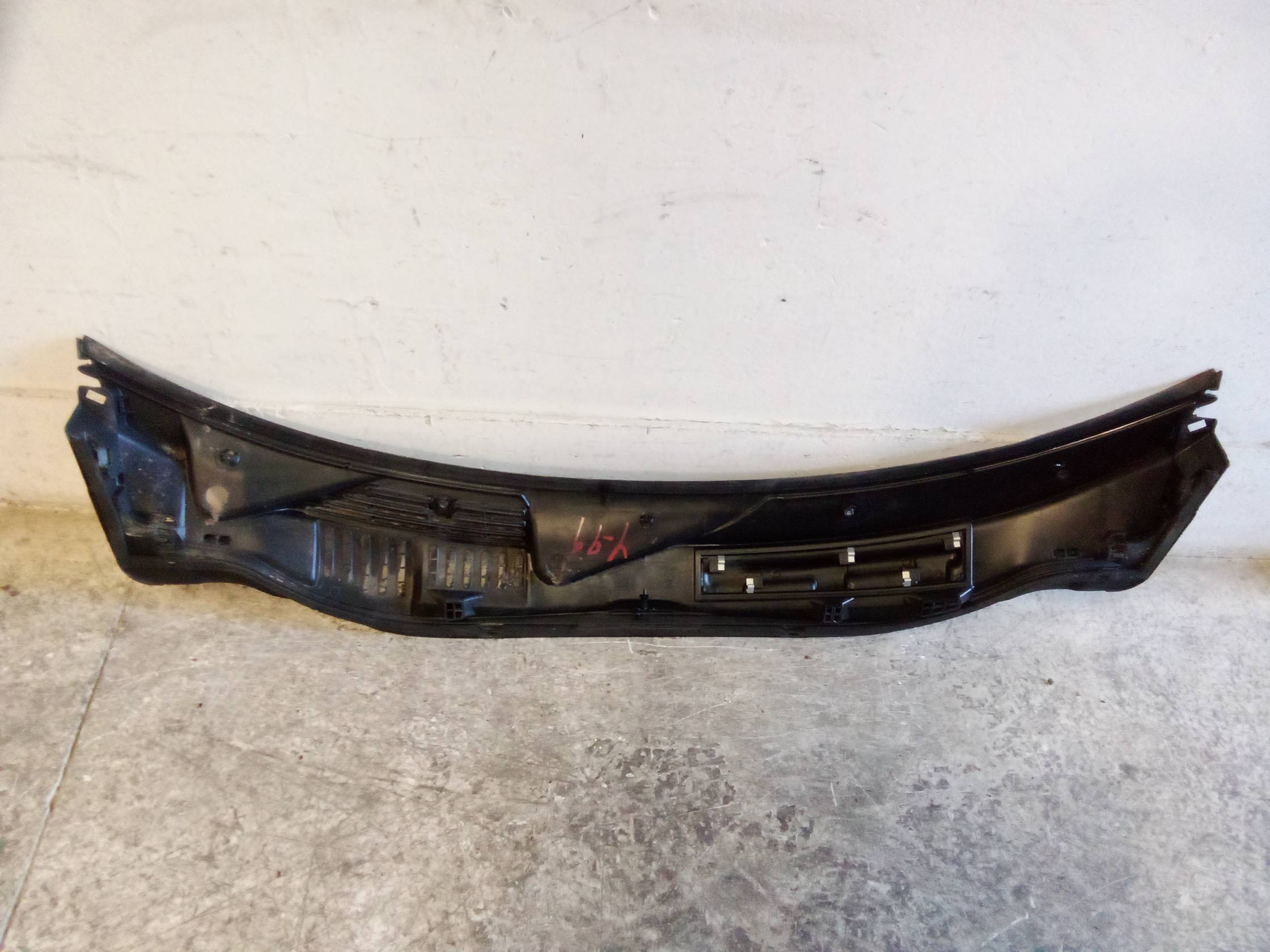 Griglia centr. sottoparabrezza