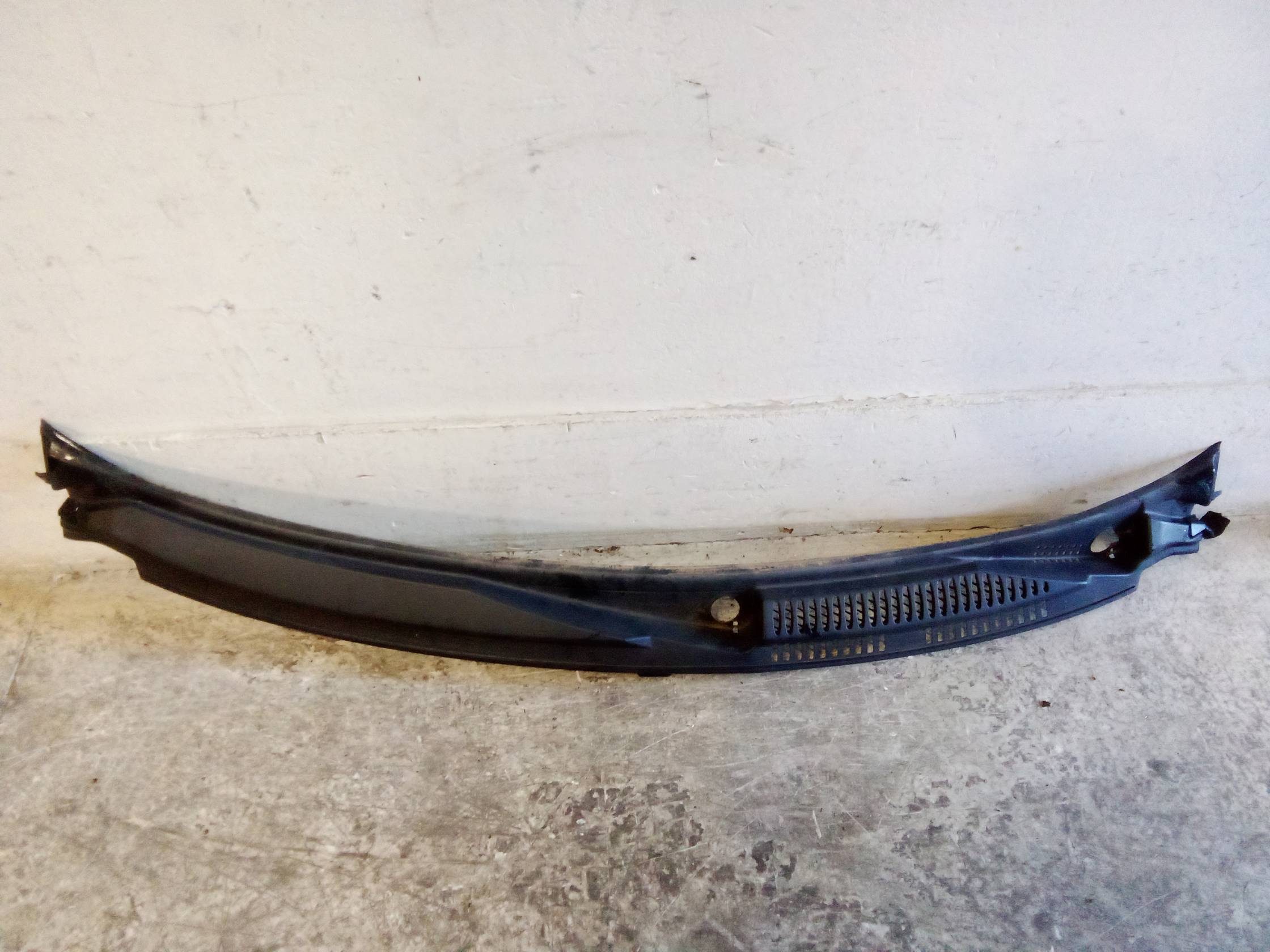 Griglia centr. sottoparabrezza