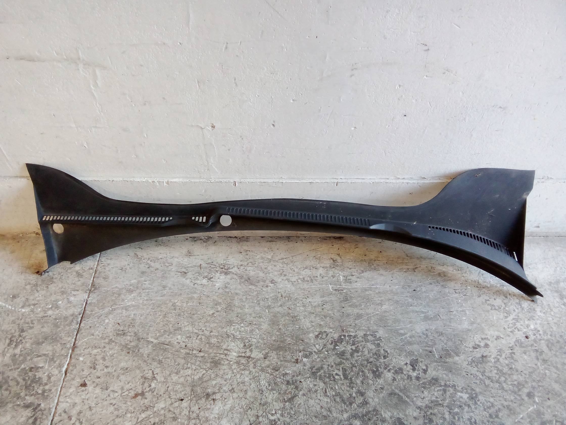 Griglia centr. sottoparabrezza