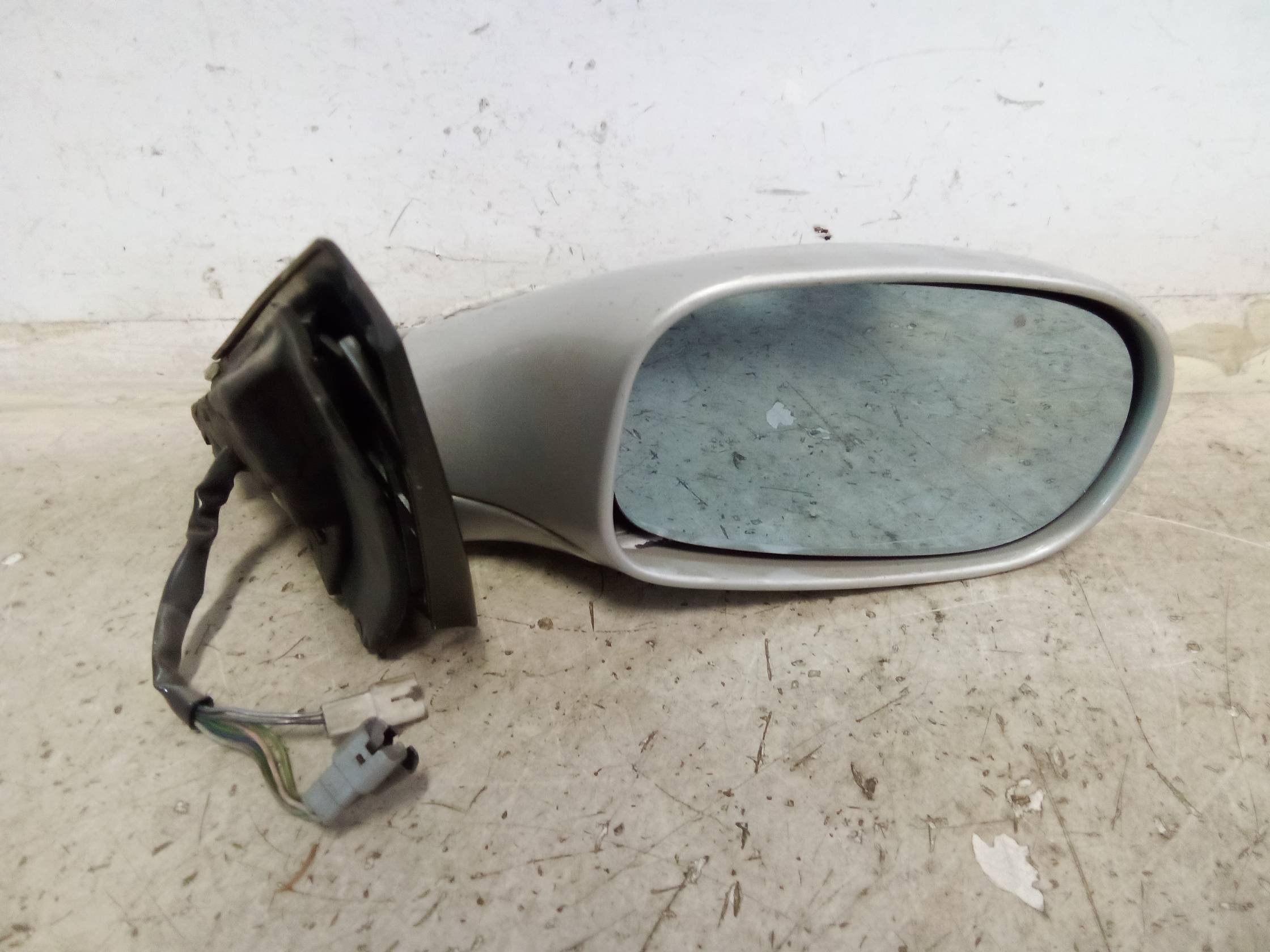 Retrovisore est. regolaz. elettr. dx.