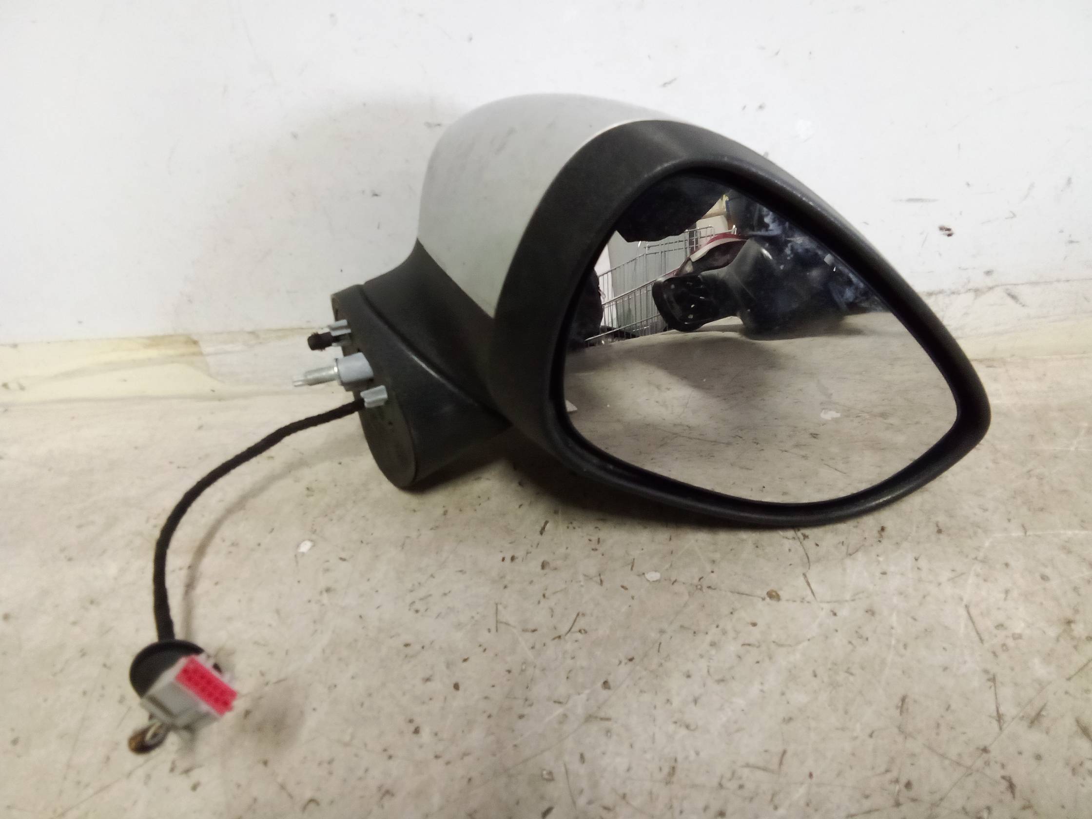 Retrovisore est. regolaz. elettr. dx.